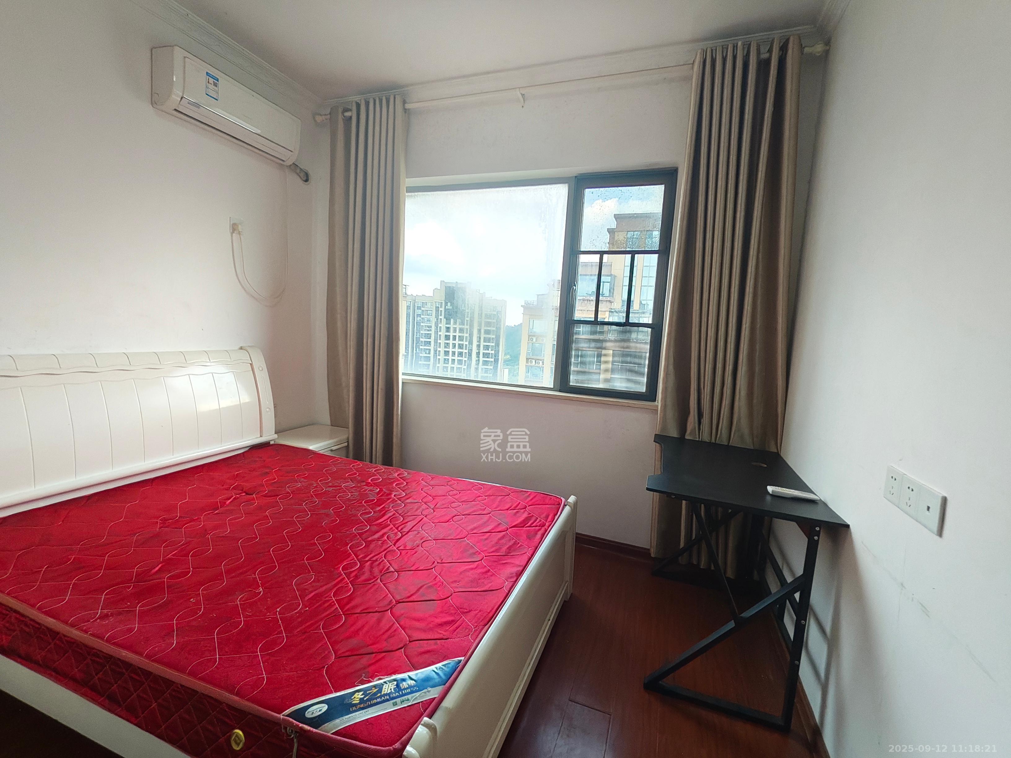 潇湘奥林匹克花园  1室2厅1卫    1100.0元/月室内图