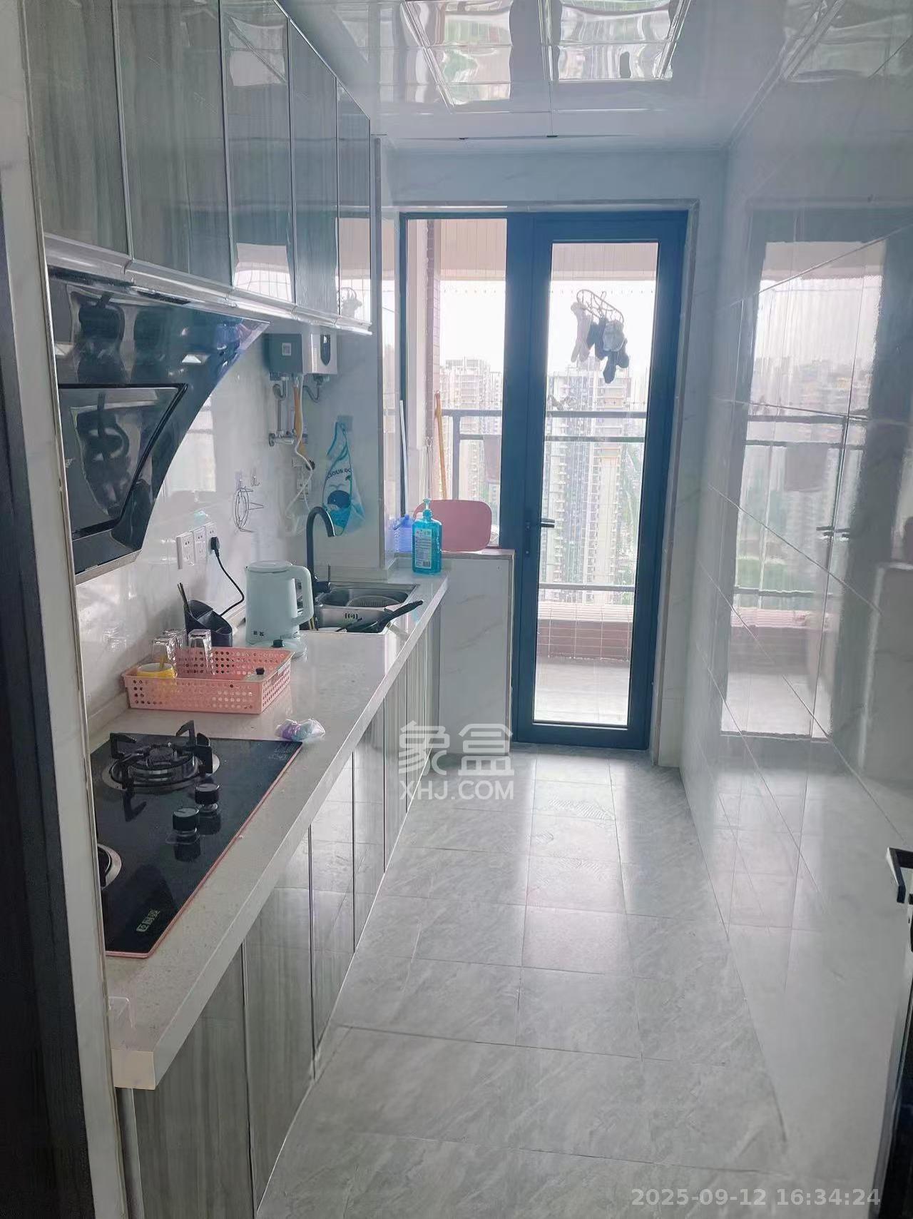 恒基凯旋门三期  2室2厅1卫    2000.0元/月 恒基凯旋门三期  2室2厅1卫    2000.0元/月室内图