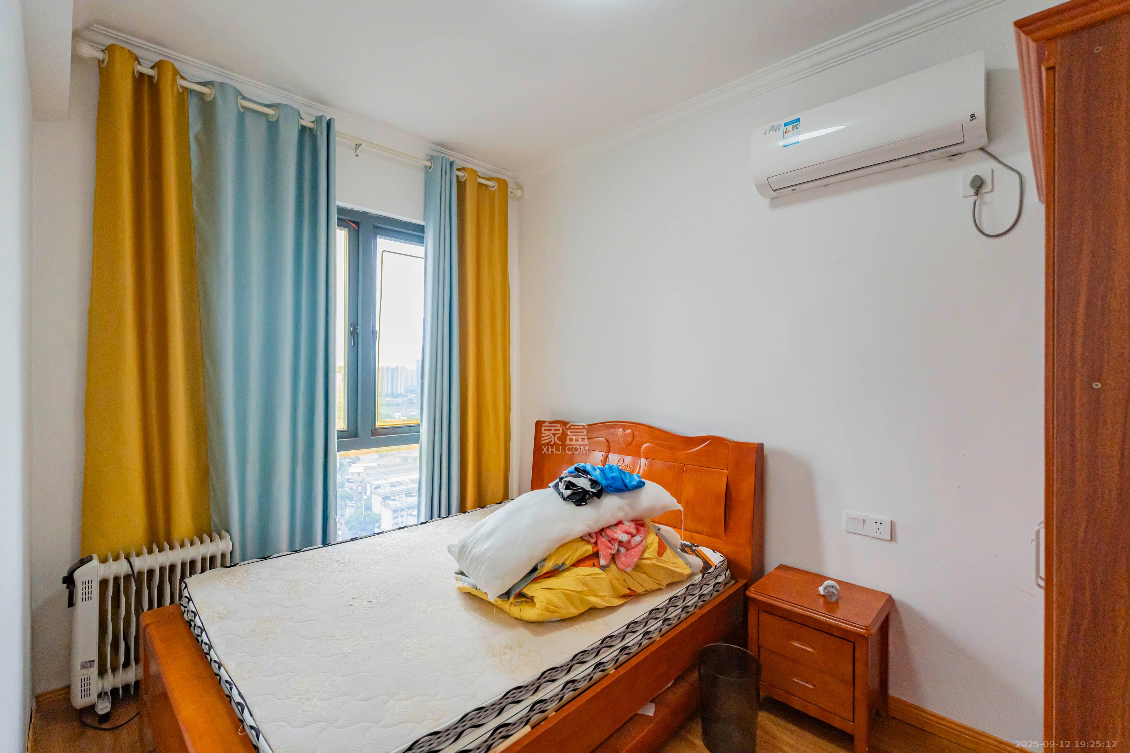 里约荟 3室2厅2卫 90.0万 里约荟 3室2厅2卫 90.0万卧室