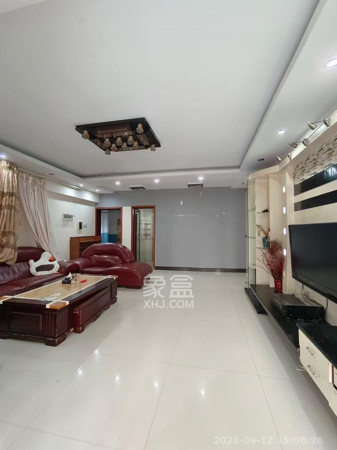 未来现代城  4室2厅2卫    1900.0元/月室内图