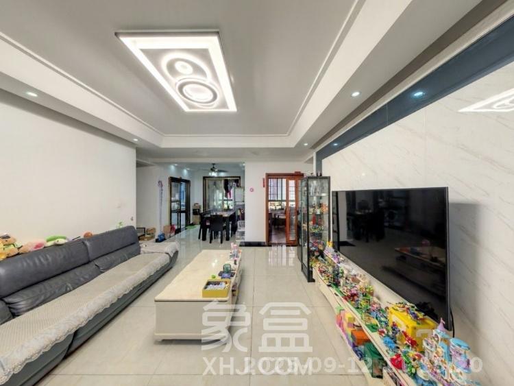 辉宏橄榄城  4室2厅2卫    82.8万