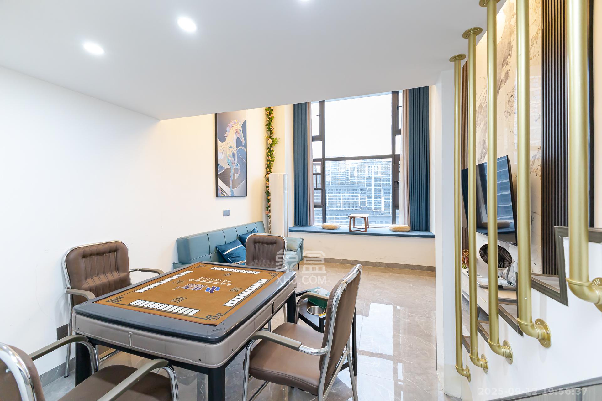 卡地亚公寓  2室1厅1卫    35.0万客厅