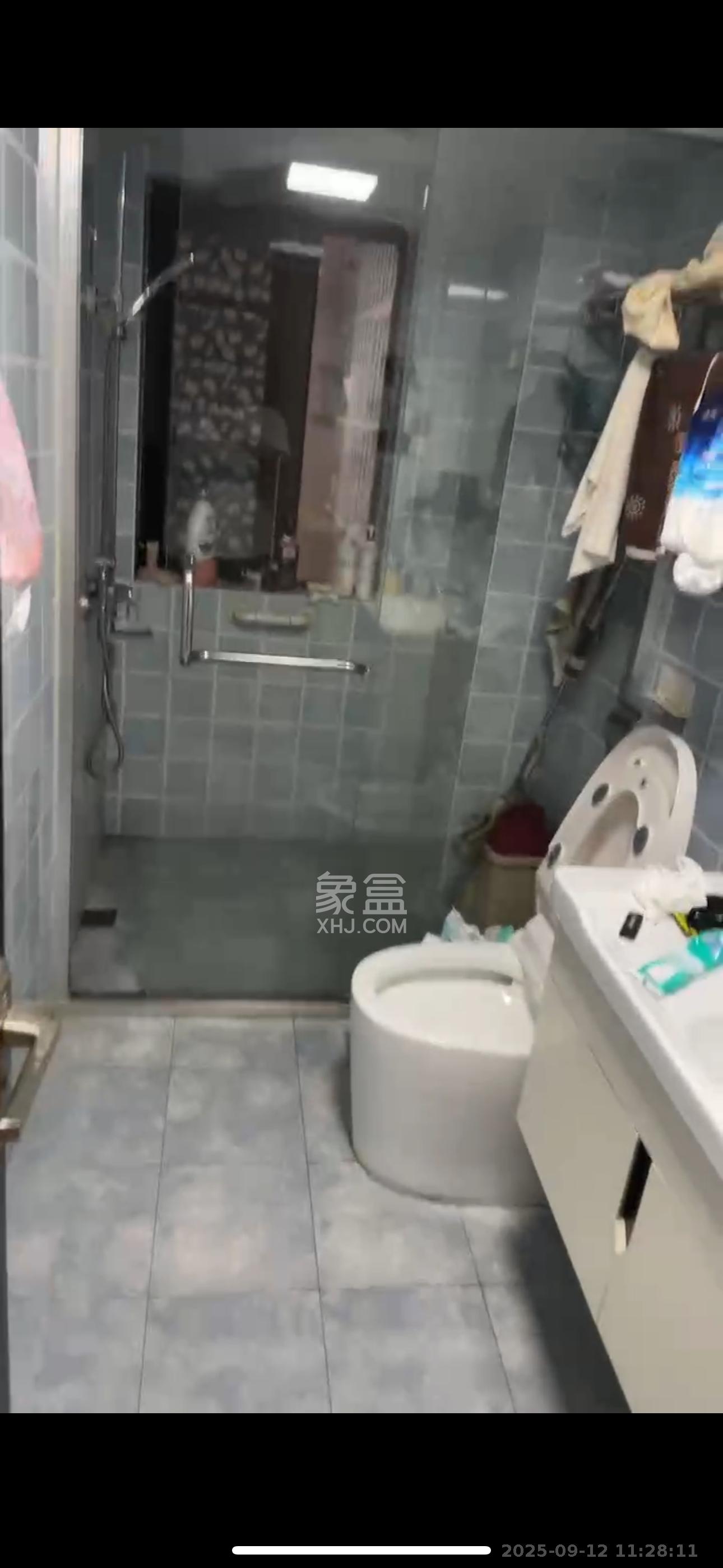 海洋半岛(月珑湾)  3室2厅1卫    2500.0元/月 海洋半岛(月珑湾)  3室2厅1卫    2500.0元/月室内图