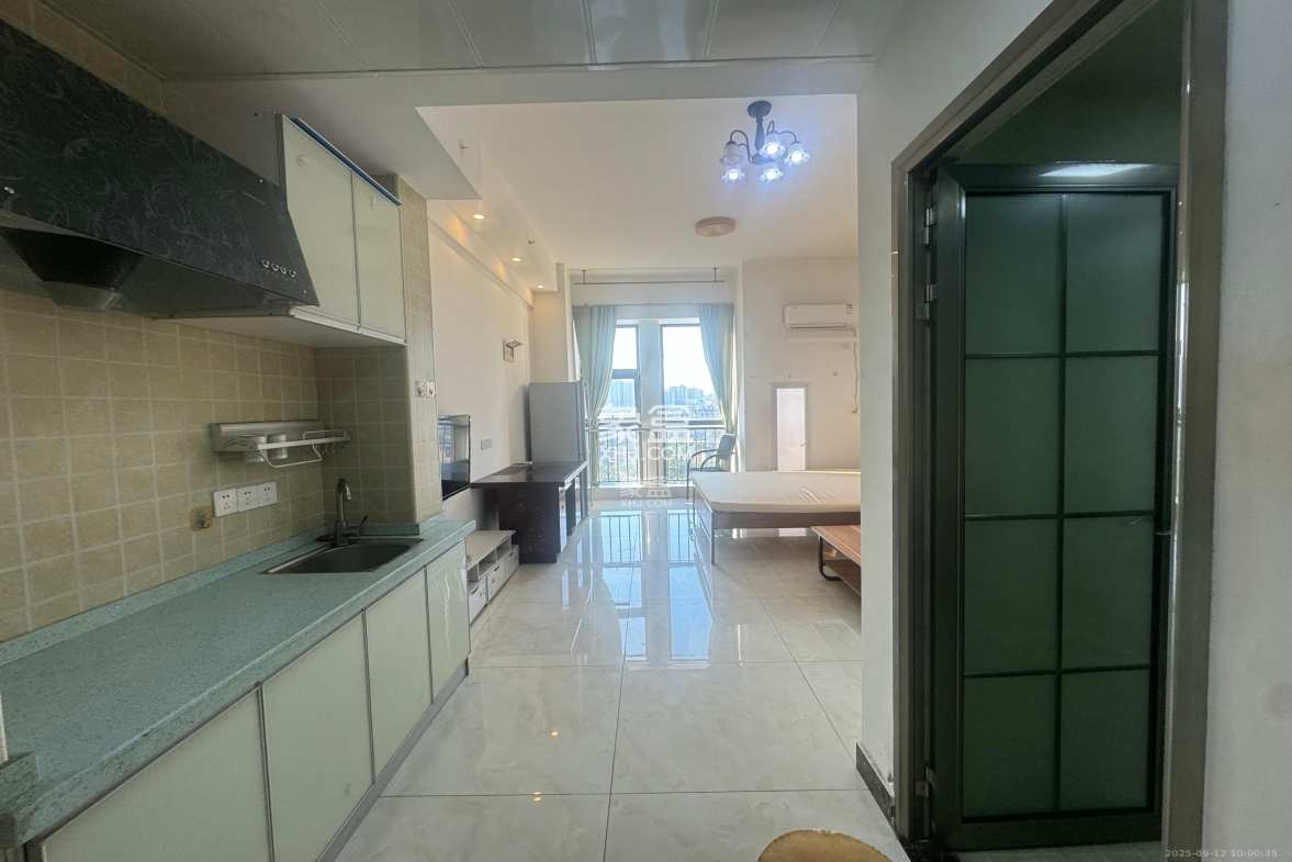 新世界广场 1室1厅1卫 1500.0元/月 新世界广场 1室1厅1卫 1500.0元/月室内图