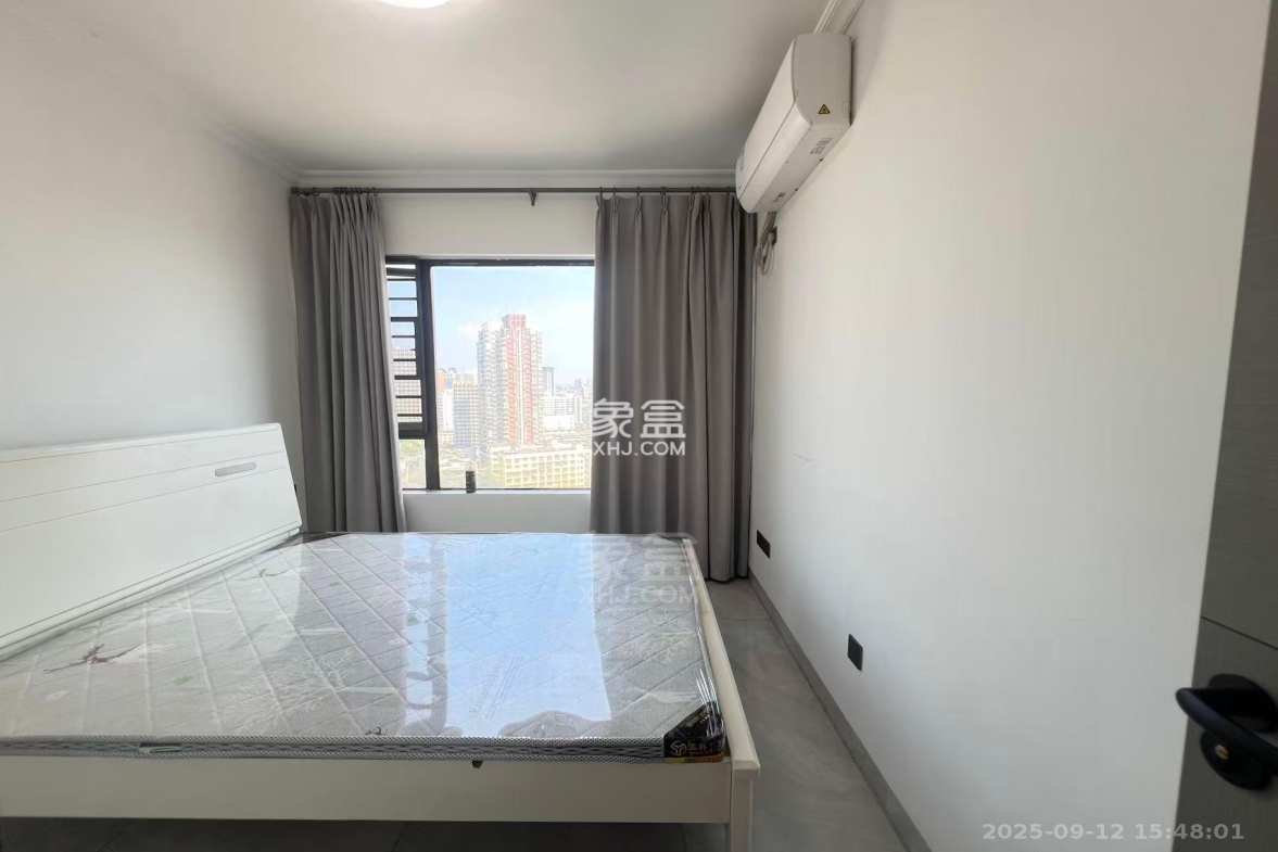 雅立天骄阁 4室2厅2卫 2600.0元/月 雅立天骄阁 4室2厅2卫 2600.0元/月室内图