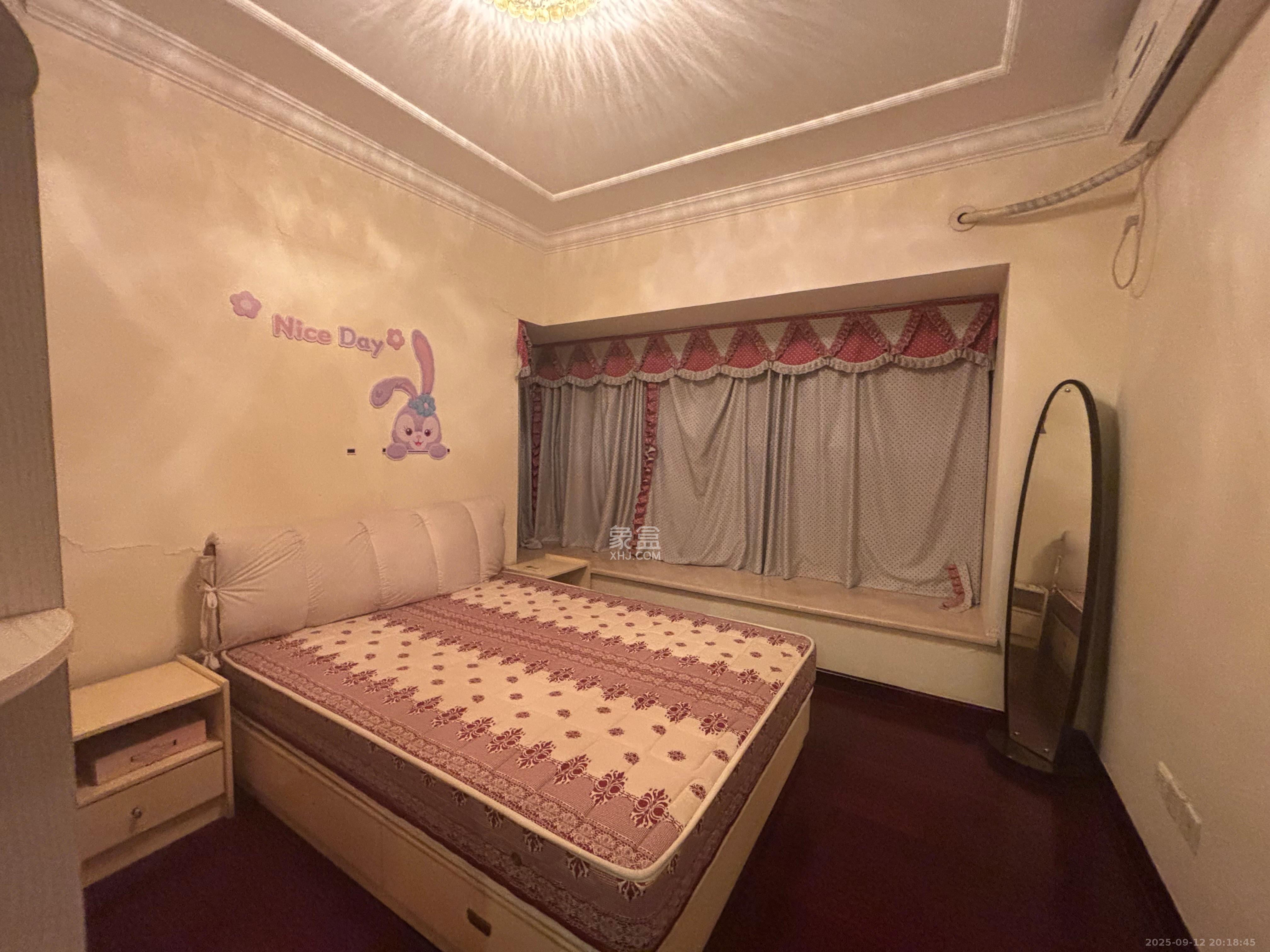 恒大华府 3室2厅1卫 2400.0元/月 恒大华府 3室2厅1卫 2400.0元/月室内图