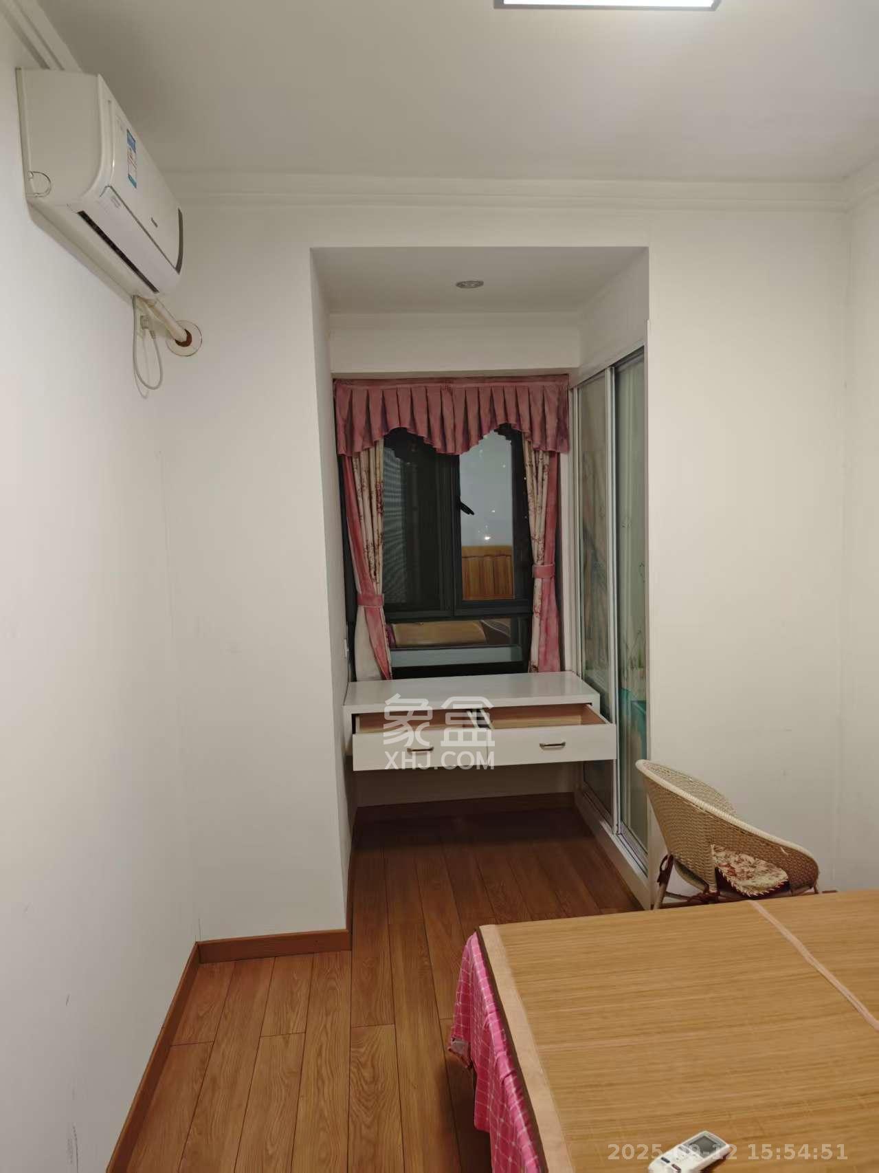 保利麓谷林语C区 3室2厅1卫 3200.0元/月 保利麓谷林语C区 3室2厅1卫 3200.0元/月室内图