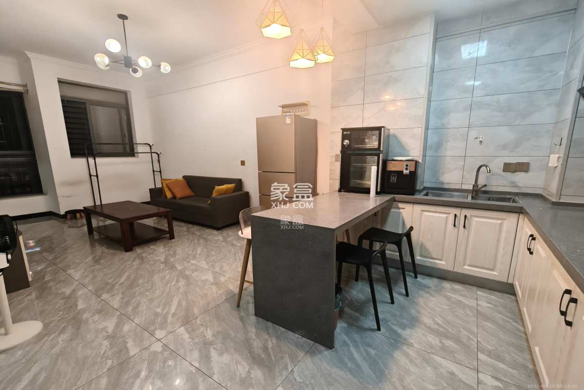 中南国际眼镜城(中伟商业中心) 2室1厅1卫 1800.0元/月 中南国际眼镜城(中伟商业中心) 2室1厅1卫 1800.0元/月室内图