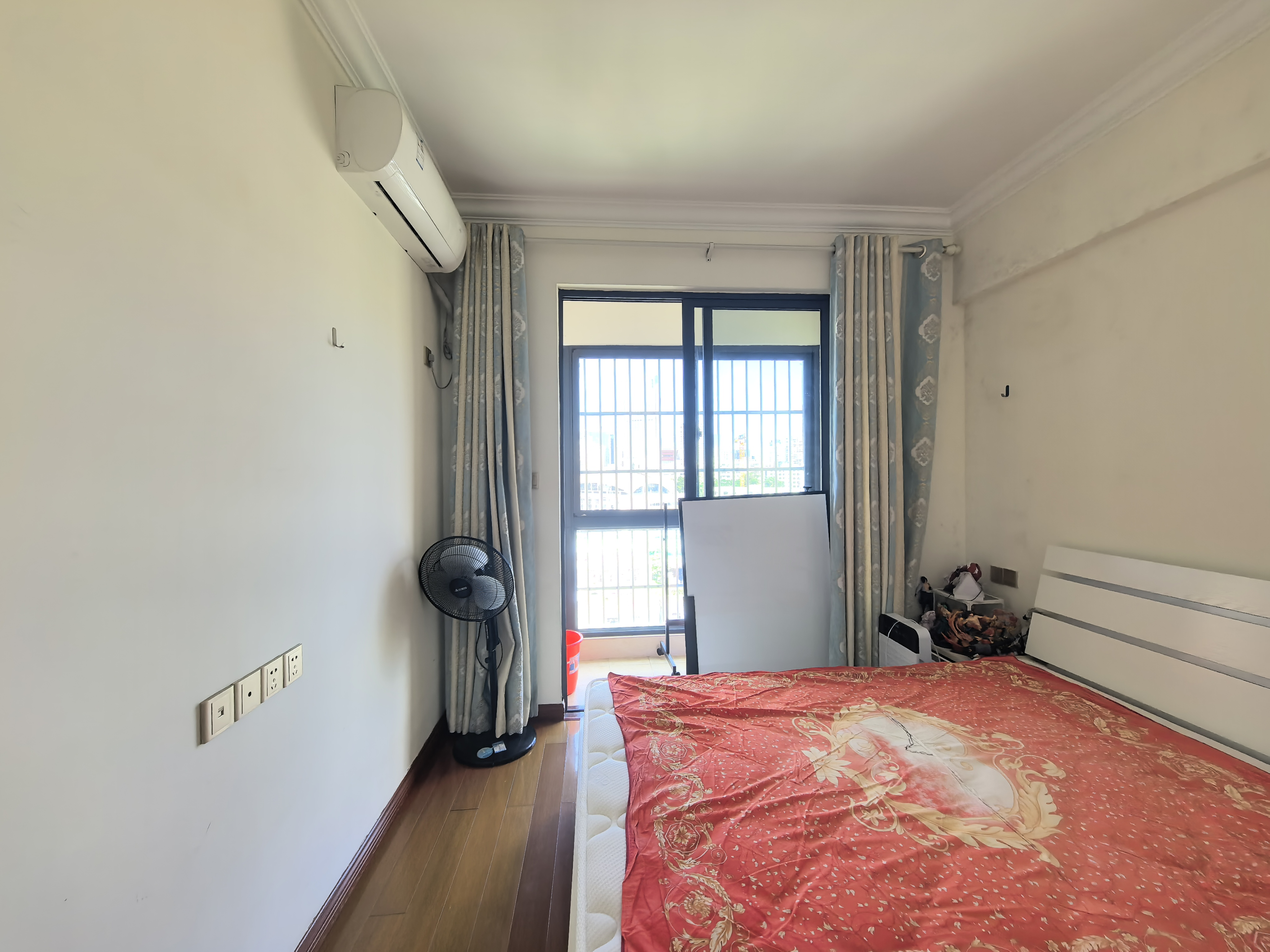 盛泰佳园  3室2厅1卫    3500.0元/月 盛泰佳园  3室2厅1卫    3500.0元/月室内图