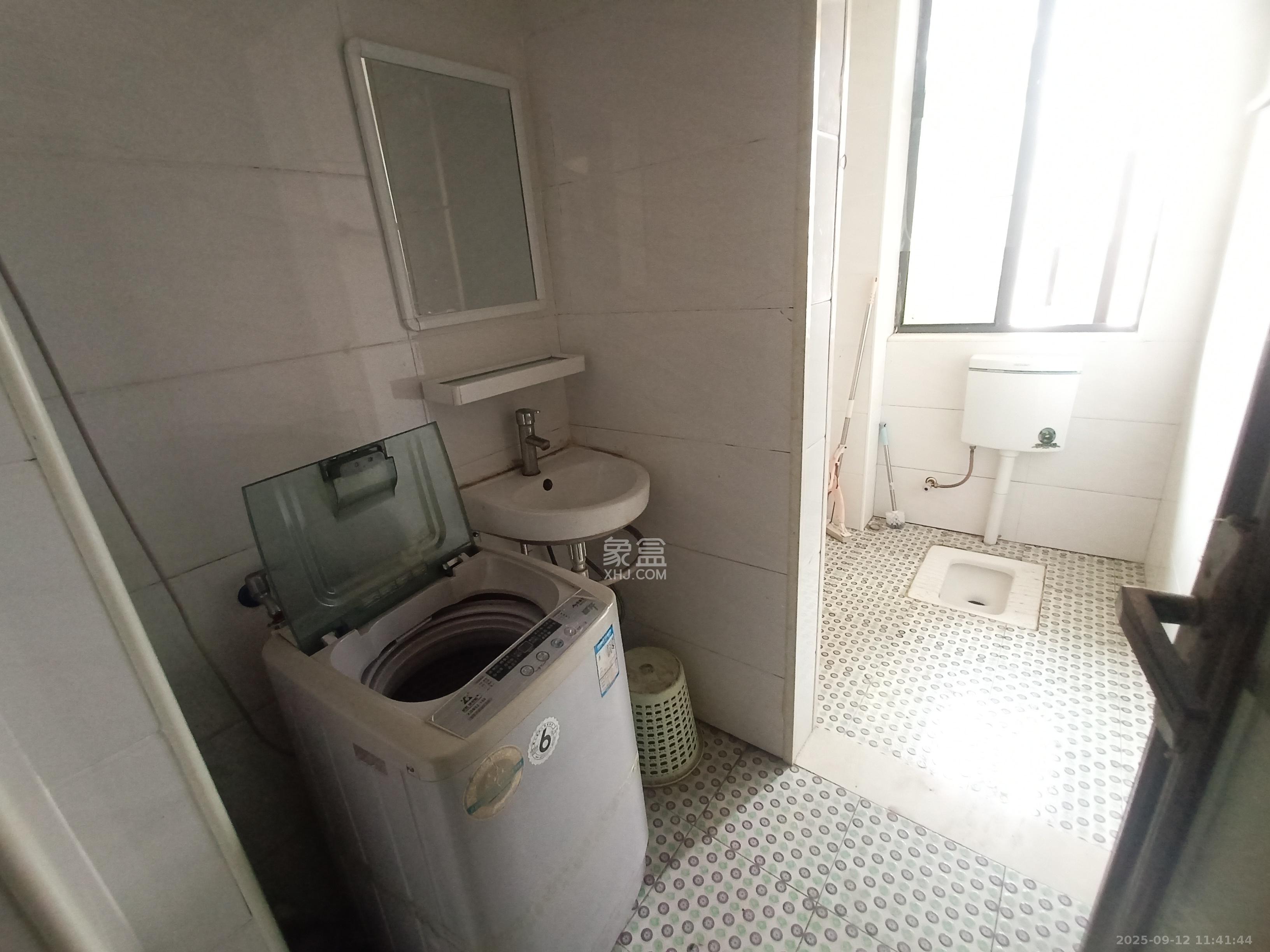 岳华新苑  1室0厅1卫    700.0元/月室内图