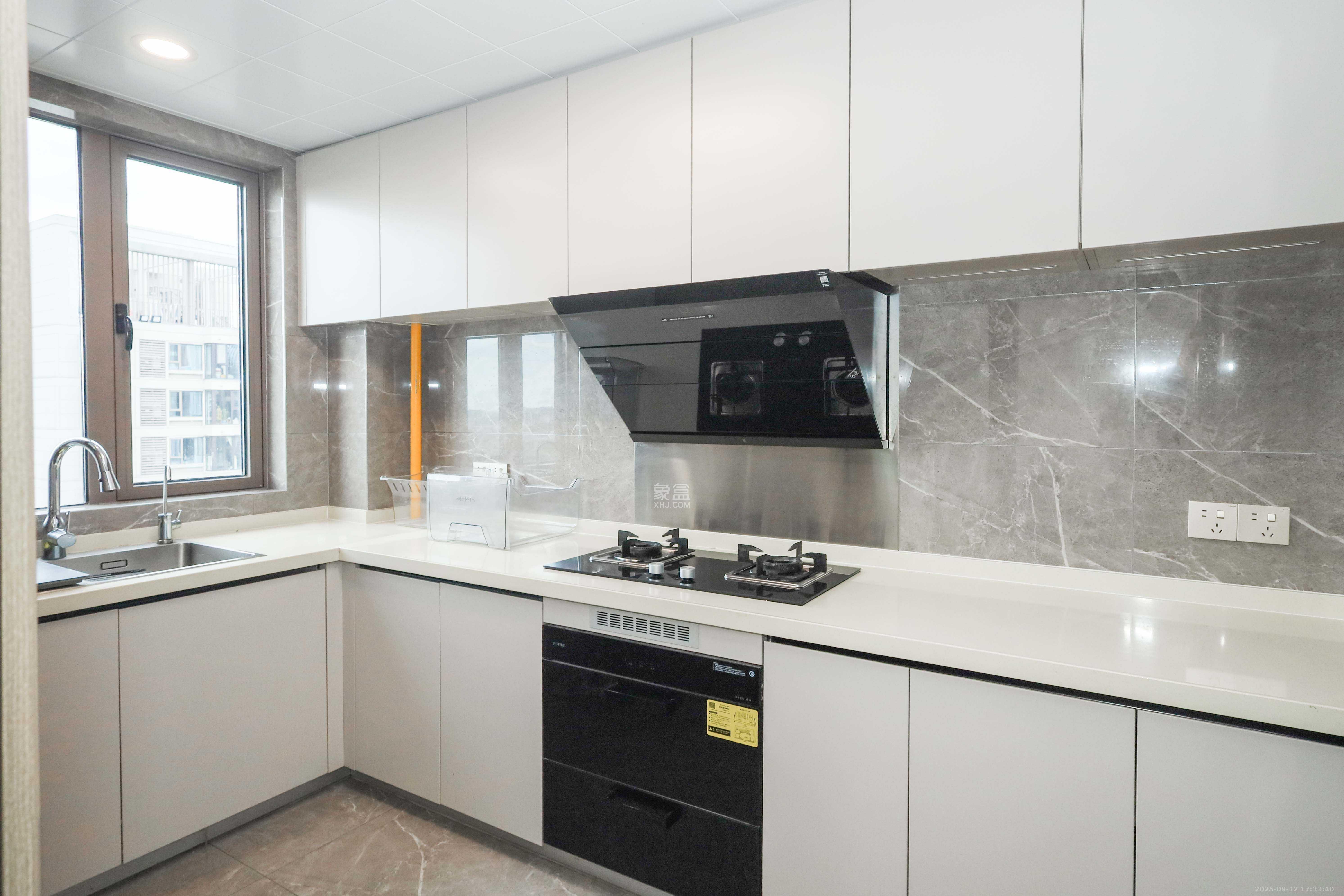 长沙溪山悦  4室2厅2卫    113.0万 长沙溪山悦  4室2厅2卫    113.0万厨房