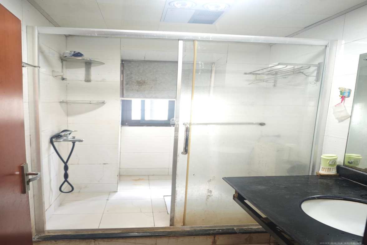 乔庄社区 3室2厅1卫 2500.0元/月 乔庄社区 3室2厅1卫 2500.0元/月室内图