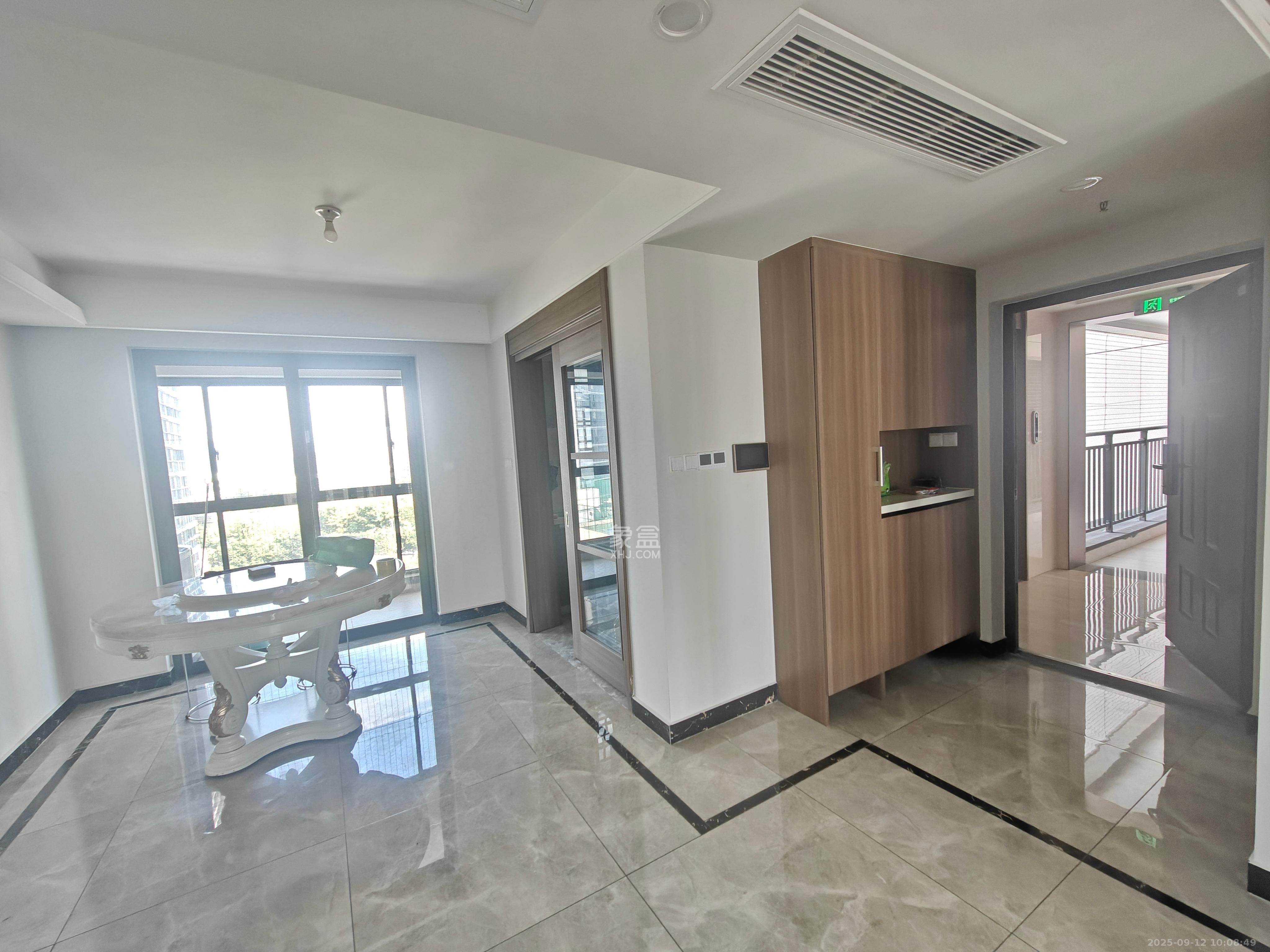 保利中环广场（保利中悦苑）  4室2厅2卫    4500.0元/月室内图