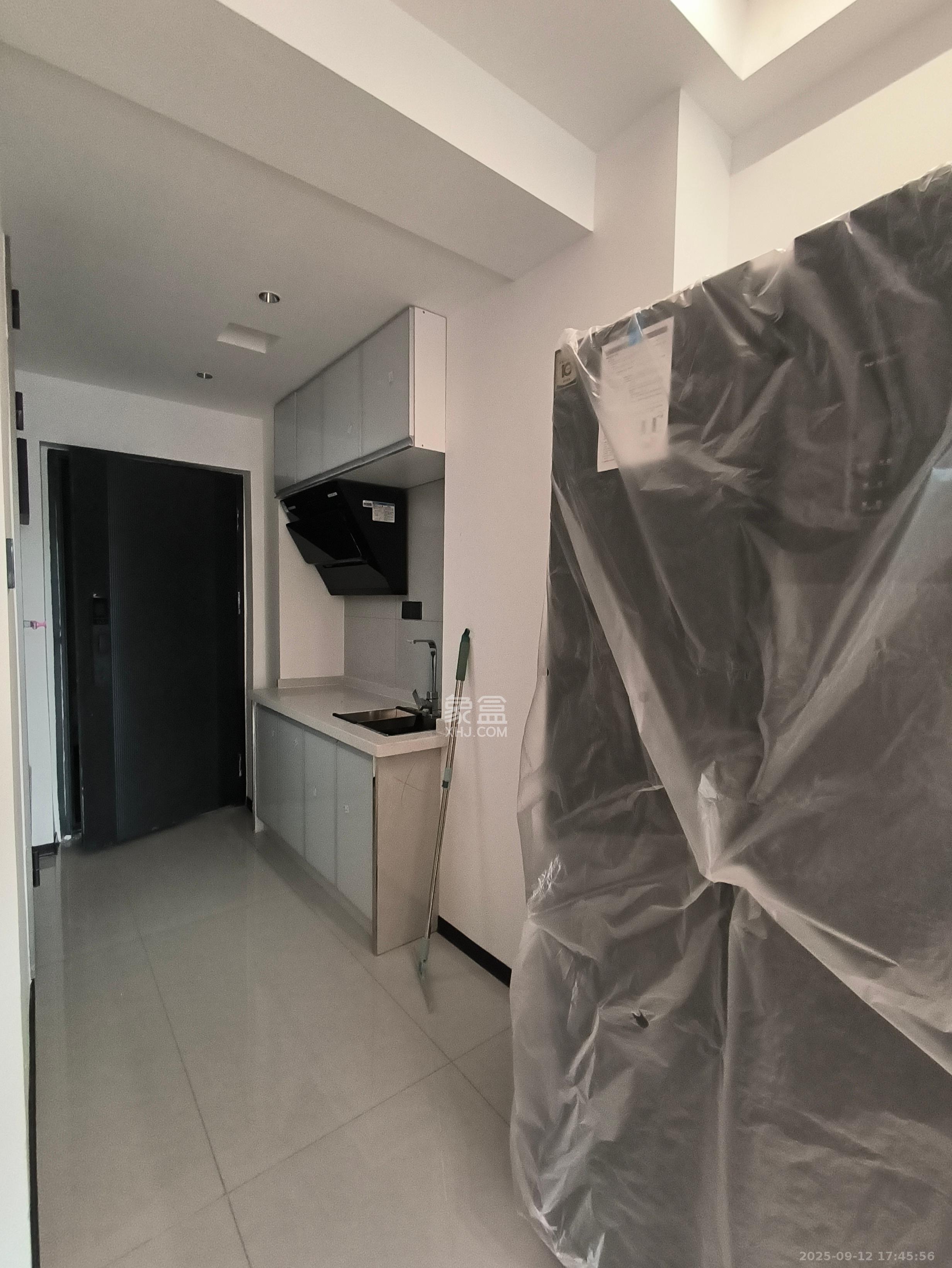 星沙算中心 1室0厅1卫 1600.0元/月 星沙算中心 1室0厅1卫 1600.0元/月室内图