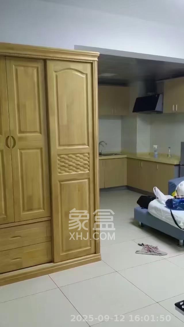 时代公馆 1室1厅1卫 1500.0元/月 时代公馆 1室1厅1卫 1500.0元/月室内图