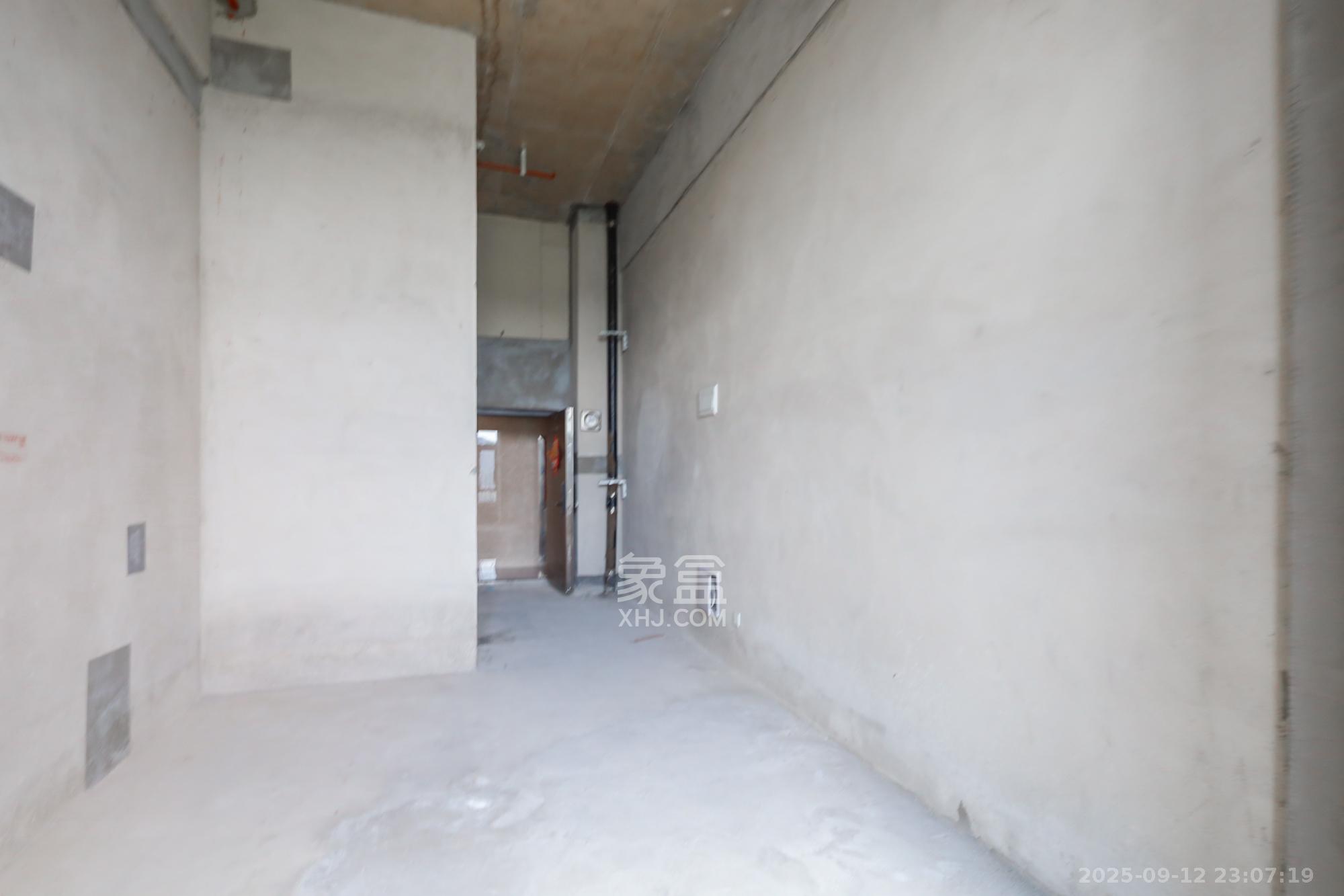 越秀悦湖台  1室0厅0卫    46.0万其他