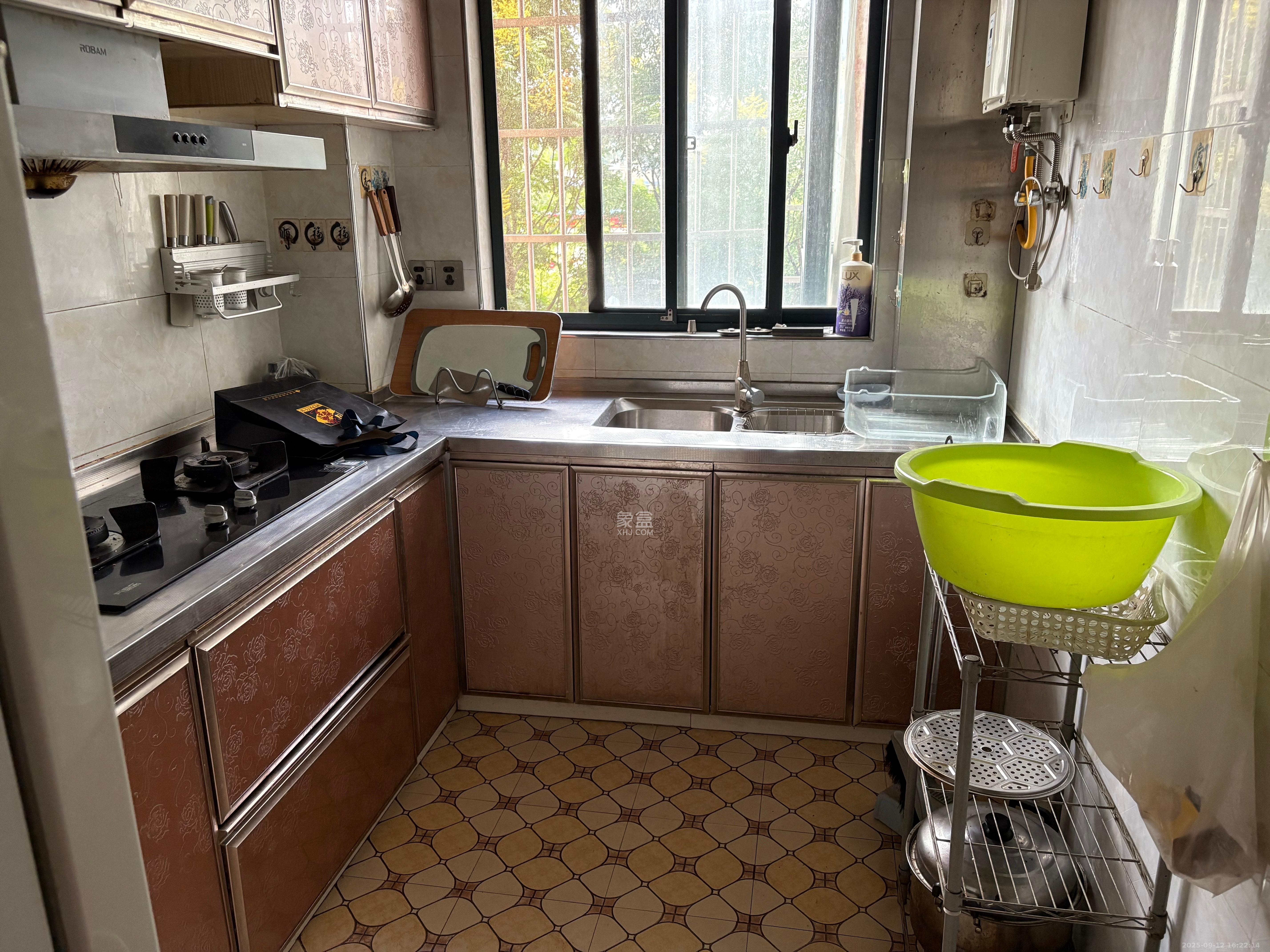 诚兴园  3室2厅1卫    2100.0元/月室内图