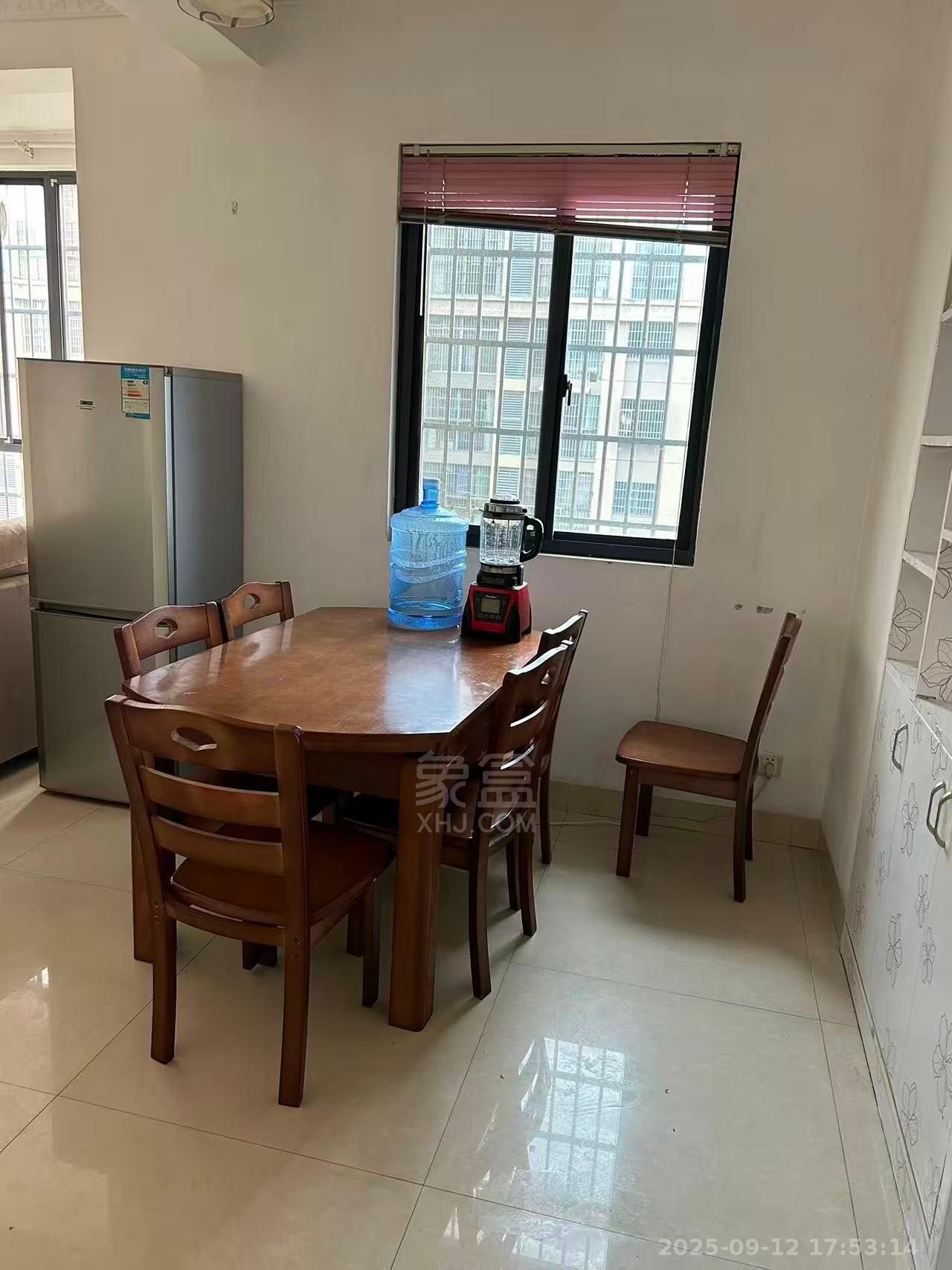 百江花园 2室2厅1卫 1300.0元/月 百江花园 2室2厅1卫 1300.0元/月室内图