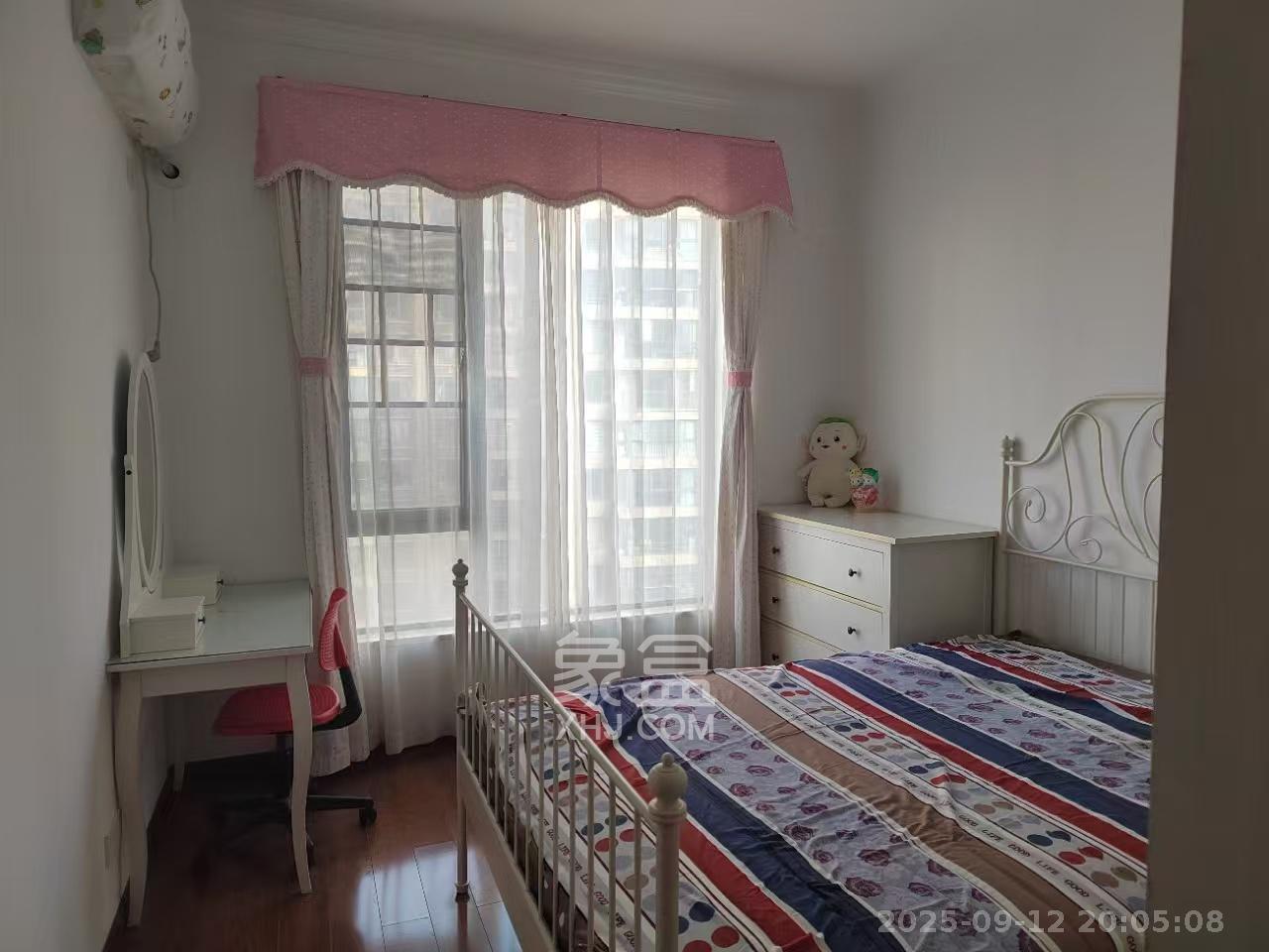 鑫远熙山 4室2厅2卫 2900.0元/月 鑫远熙山 4室2厅2卫 2900.0元/月室内图