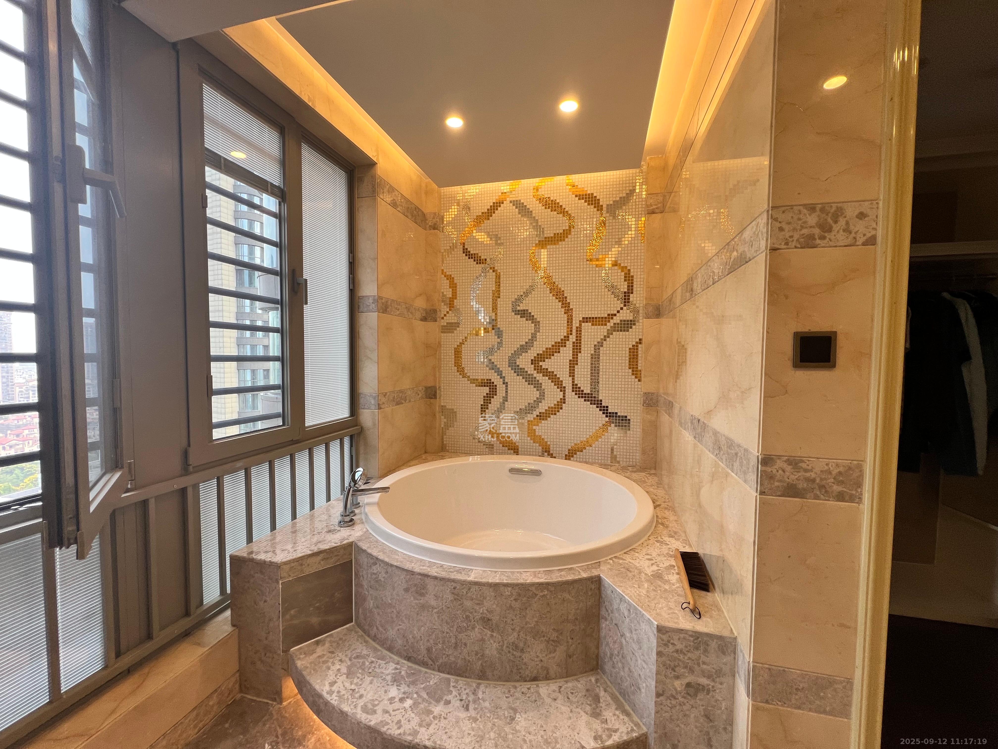 梅溪湖金茂府（金茂广场）（金茂览秀城）  5室2厅4卫    19000.0元/月室内图