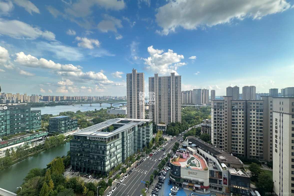 COCO蜜城 3室2厅1卫 2500.0元/月 COCO蜜城 3室2厅1卫 2500.0元/月室内图