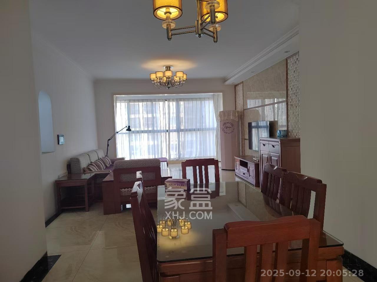 鑫远熙山  4室2厅2卫    2900.0元/月室内图