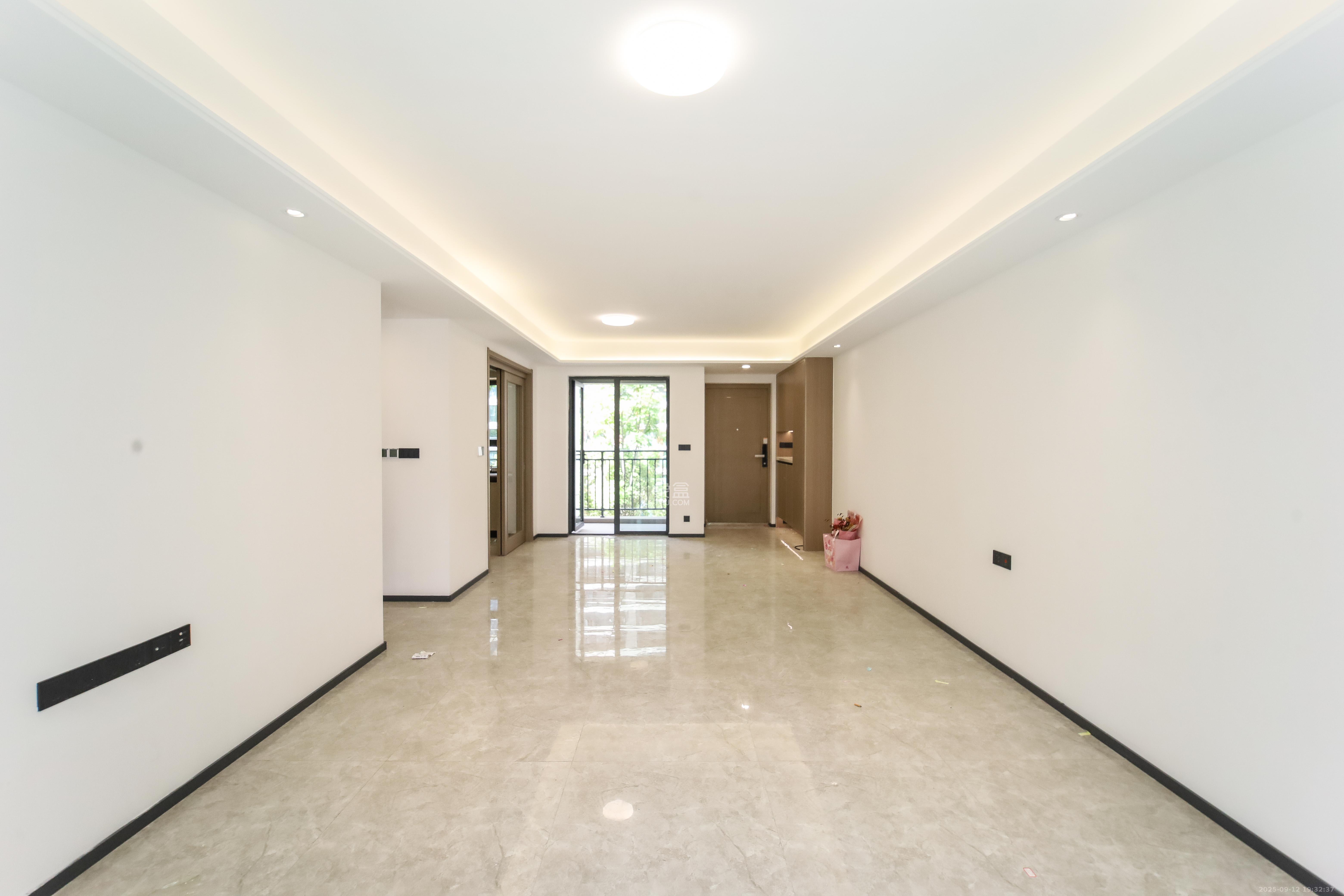 德奥上河城章  4室2厅2卫    199.0万 德奥上河城章  4室2厅2卫    199.0万