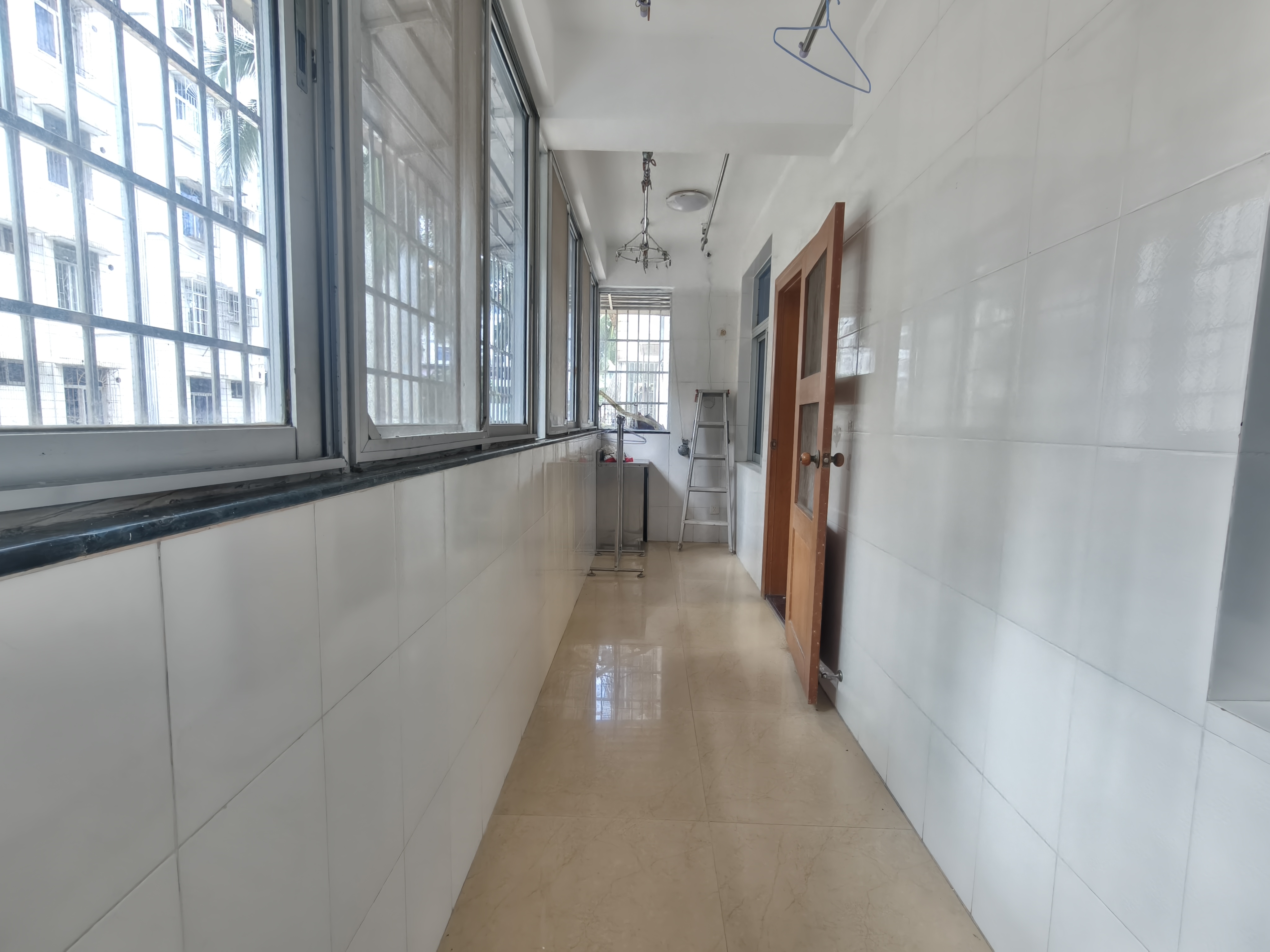 军安花苑  4室2厅2卫    3000.0元/月室内图