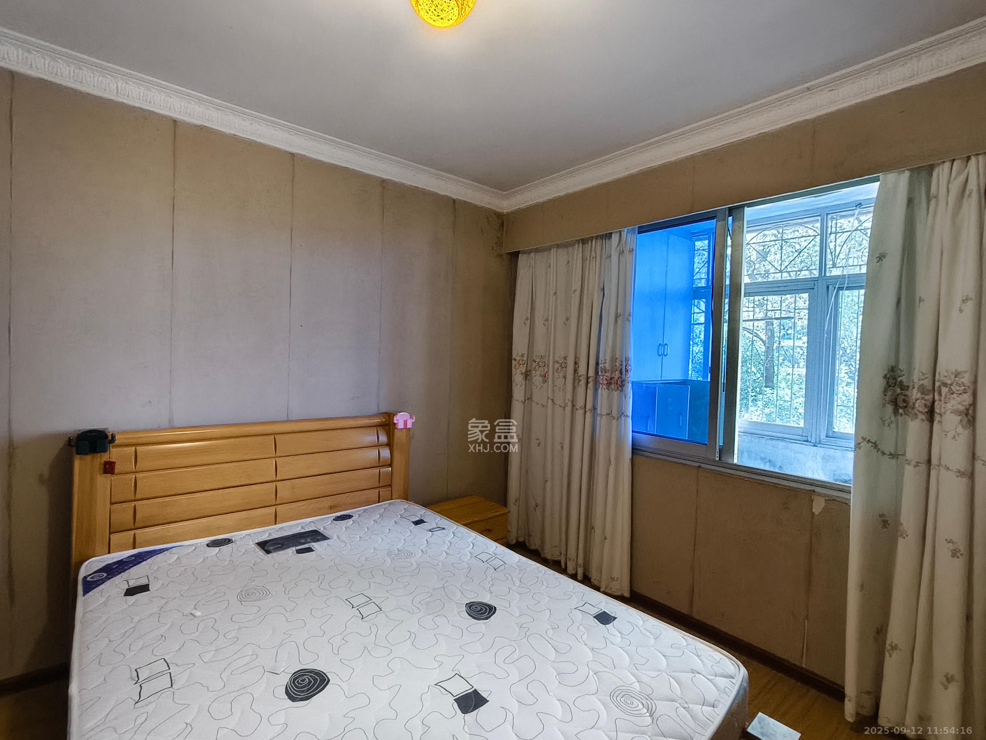 五矿宿舍 2室1厅1卫 1400.0元/月 五矿宿舍 2室1厅1卫 1400.0元/月室内图