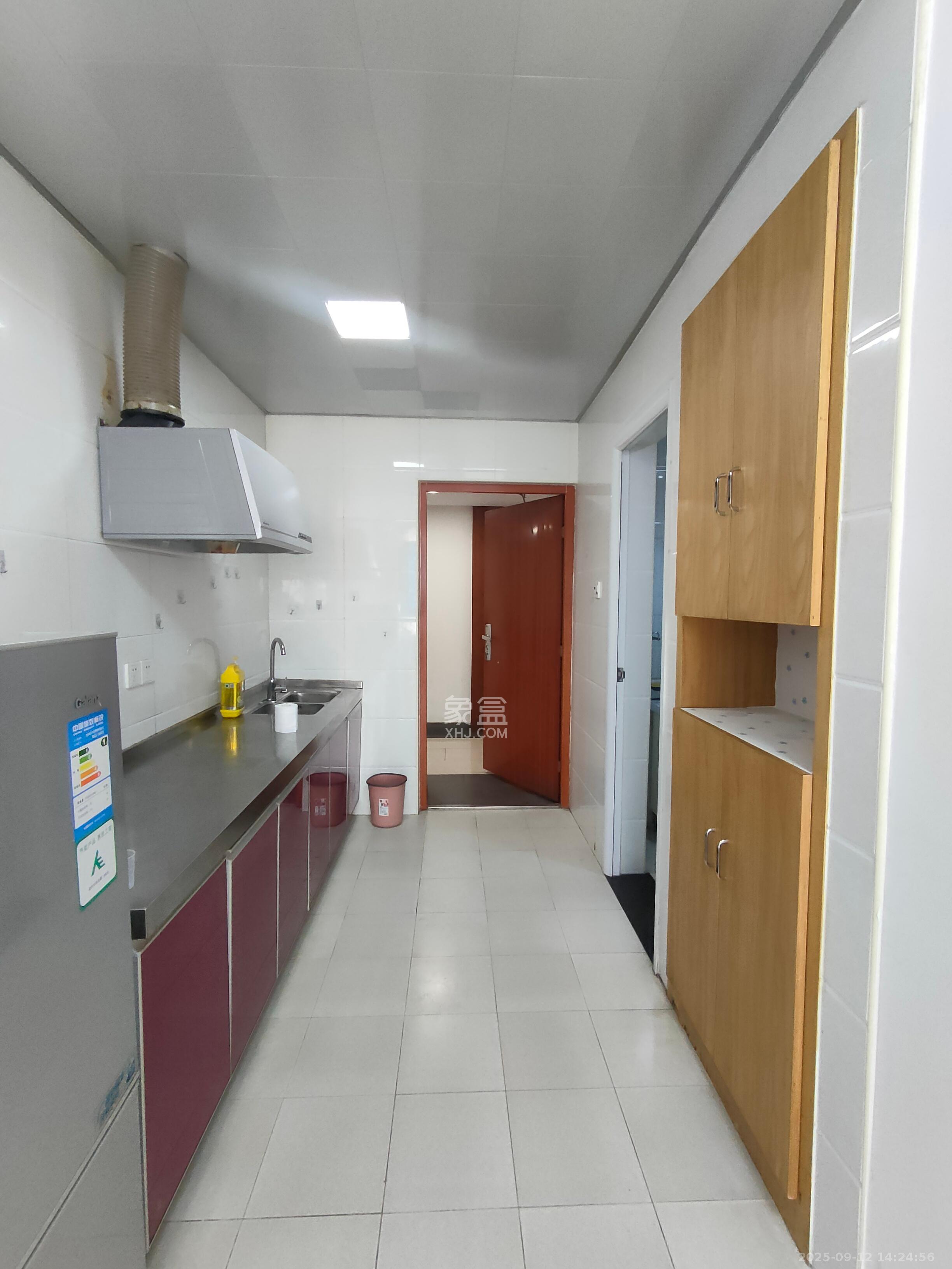 长房时代城 1室1厅1卫 1450.0元/月 长房时代城 1室1厅1卫 1450.0元/月室内图