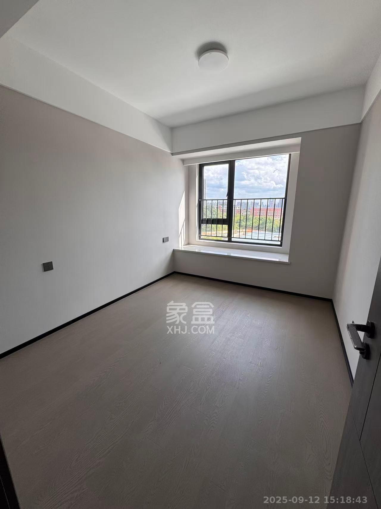 轨道万科璞悦湾 4室2厅2卫 3000.0元/月 轨道万科璞悦湾 4室2厅2卫 3000.0元/月室内图