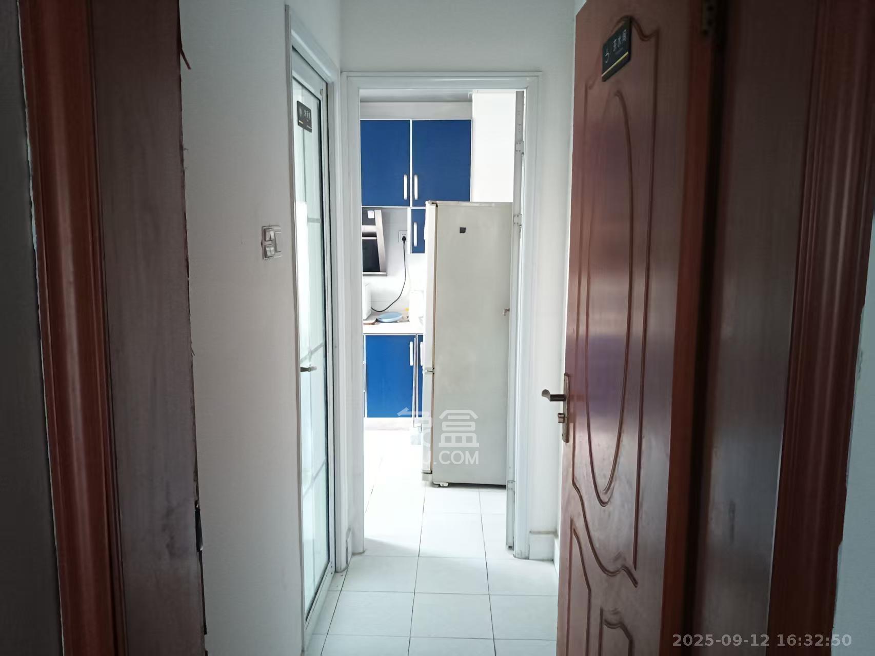 友阿光大大厦  3室2厅1卫    3200.0元/月室内图