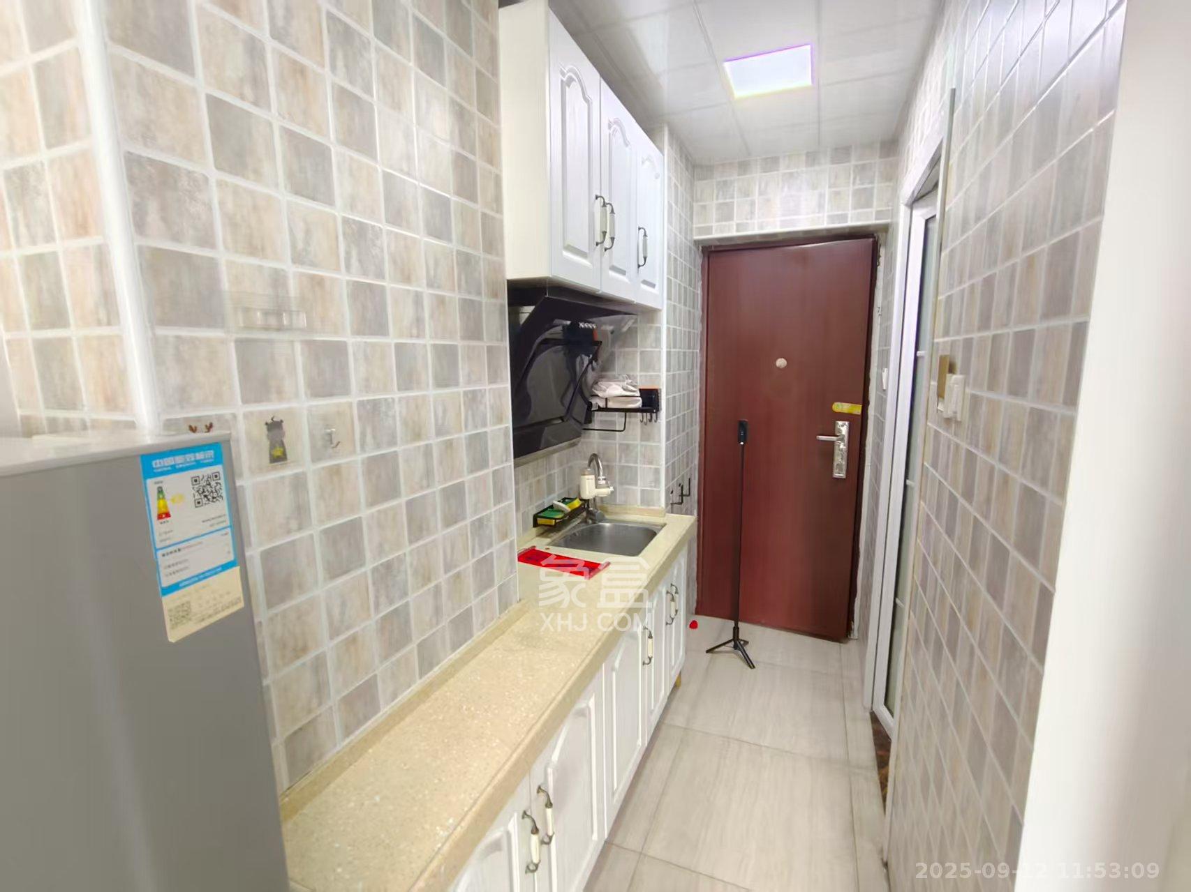 惠通才郡  1室1厅1卫    1600.0元/月室内图