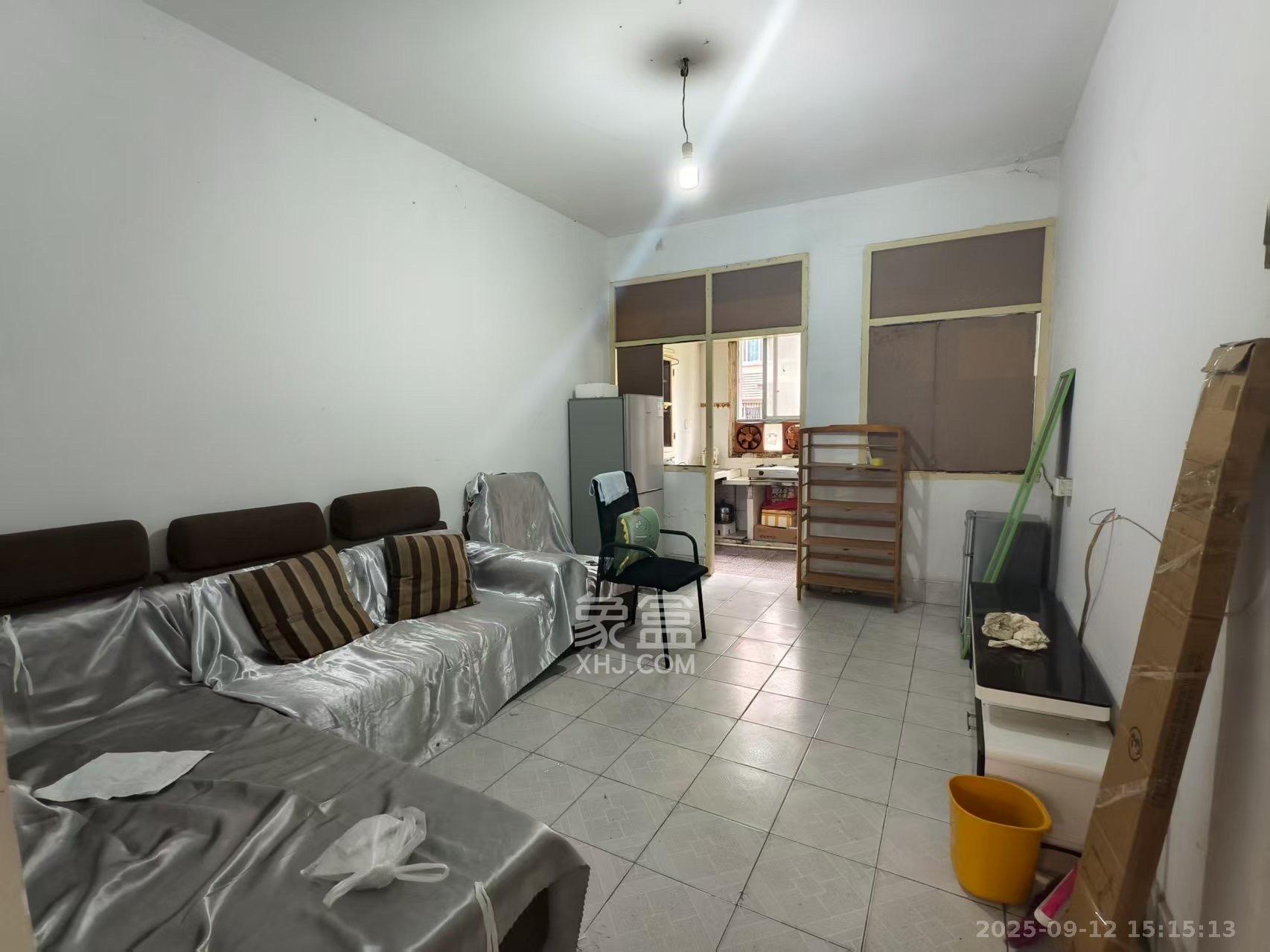 中南大学湘雅附二医院广济桥宿舍 2室1厅1卫 1500.0元/月 中南大学湘雅附二医院广济桥宿舍 2室1厅1卫 1500.0元/月室内图