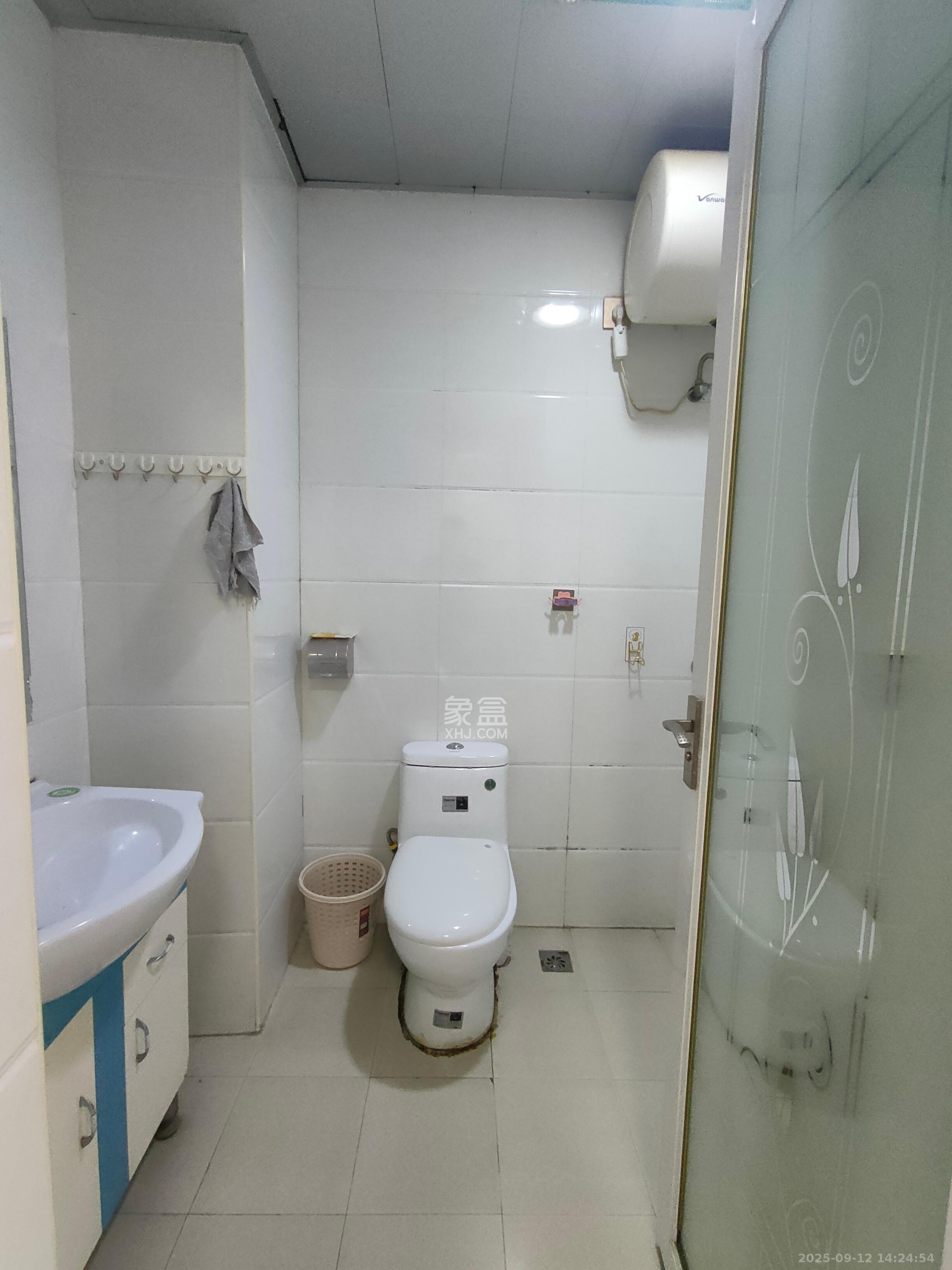 长房时代城 1室1厅1卫 1450.0元/月 长房时代城 1室1厅1卫 1450.0元/月室内图