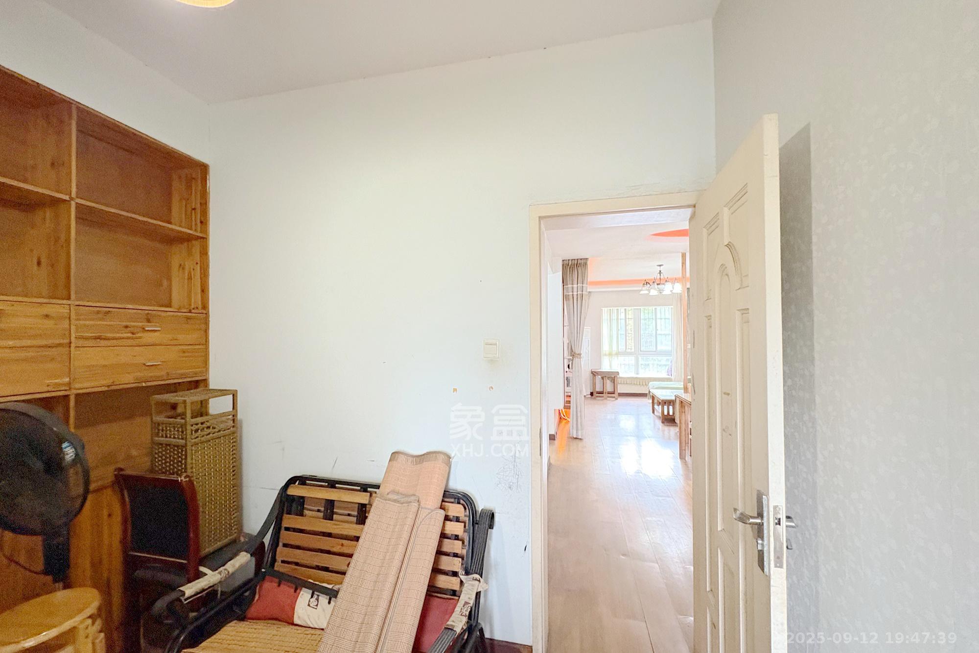 滨湖嘉园(湖滨小区)  3室2厅2卫    100.0万 滨湖嘉园(湖滨小区)  3室2厅2卫    100.0万其他