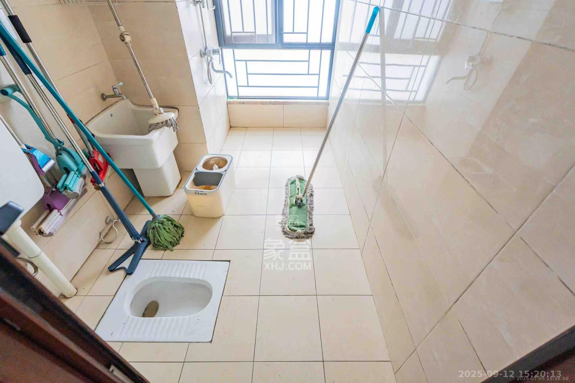 归心苑  5室2厅3卫    5200.0元/月室内图