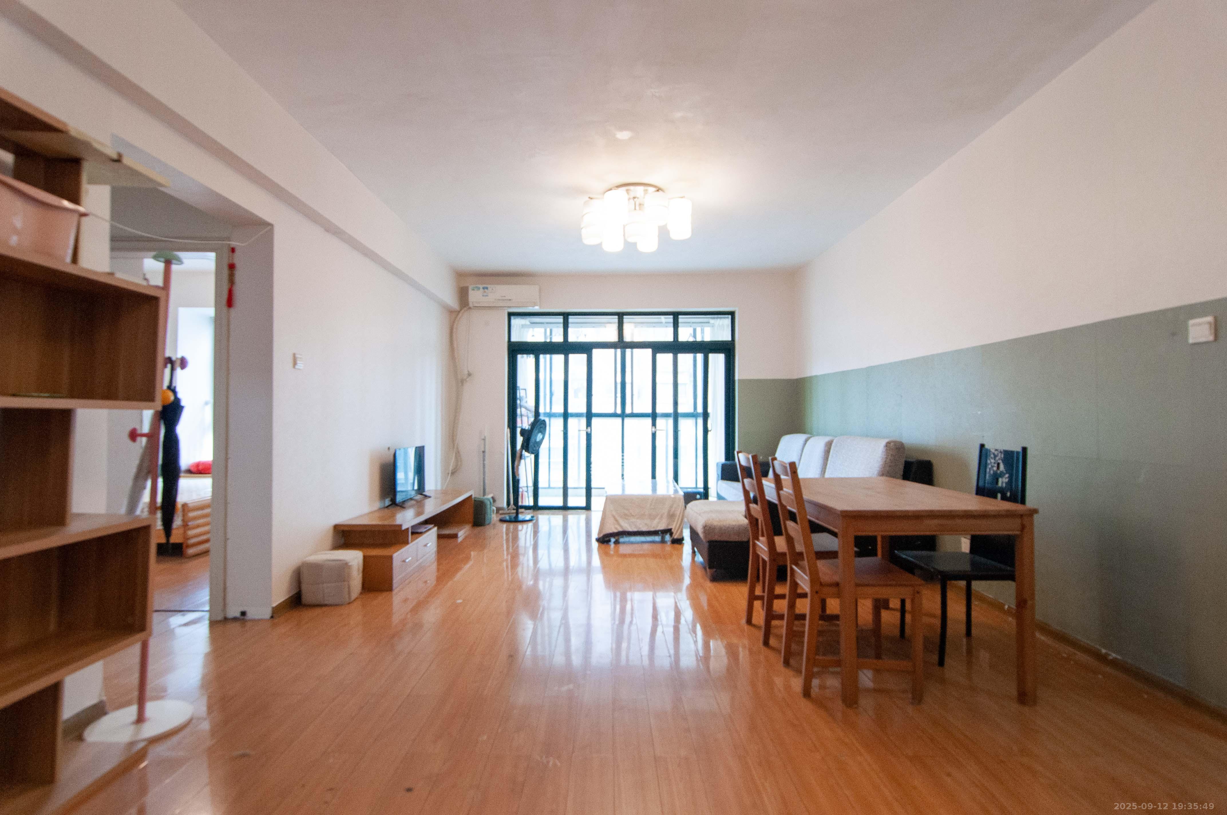 高鑫麓城  2室2厅1卫    85.0万 高鑫麓城  2室2厅1卫    85.0万