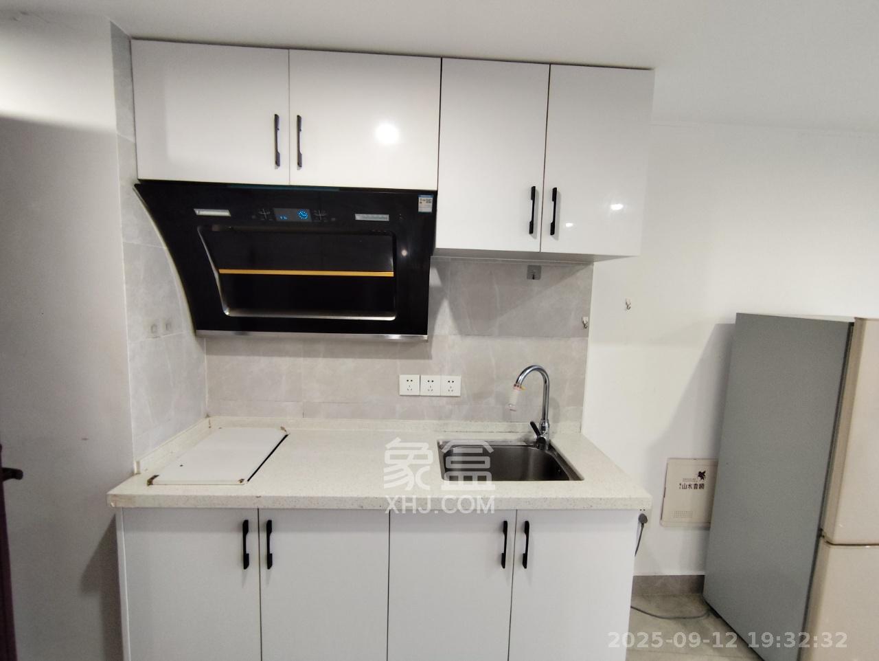 博长山水香颐  1室1厅1卫    1700.0元/月室内图