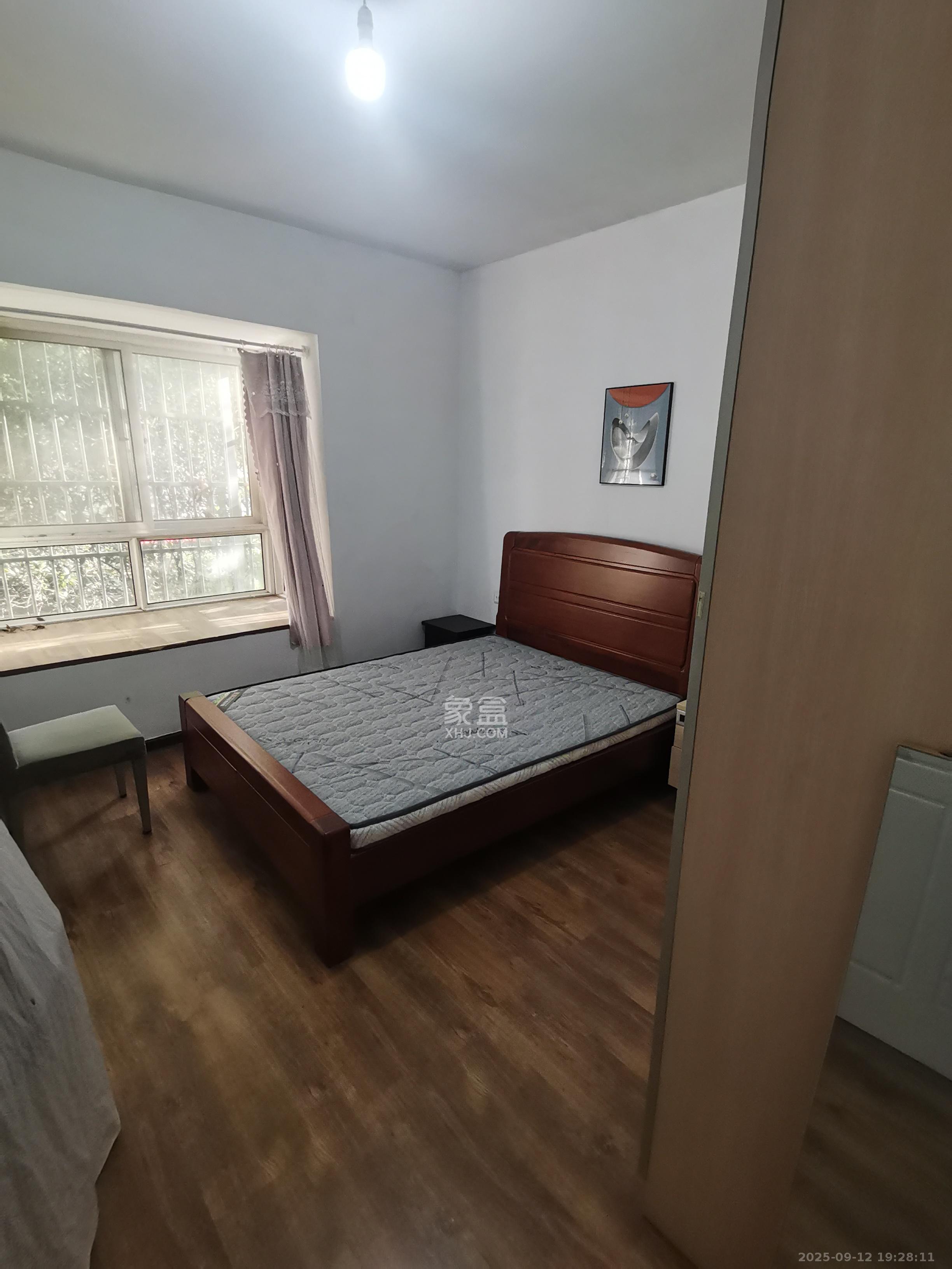 未来蜂巢  2室2厅1卫    1300.0元/月 未来蜂巢  2室2厅1卫    1300.0元/月室内图