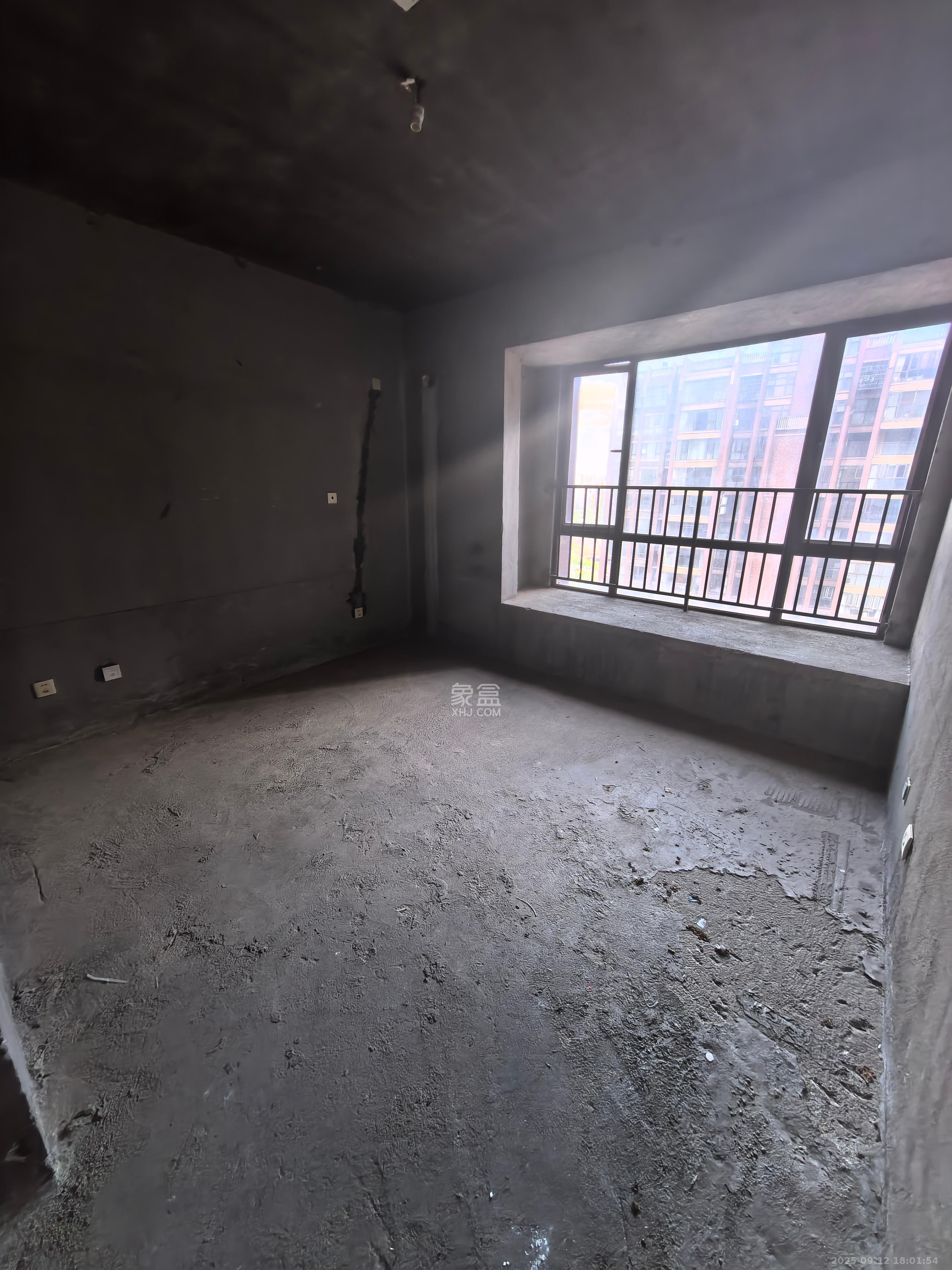 金色溪泉湾 3室2厅2卫 1500.0元/月 金色溪泉湾 3室2厅2卫 1500.0元/月室内图