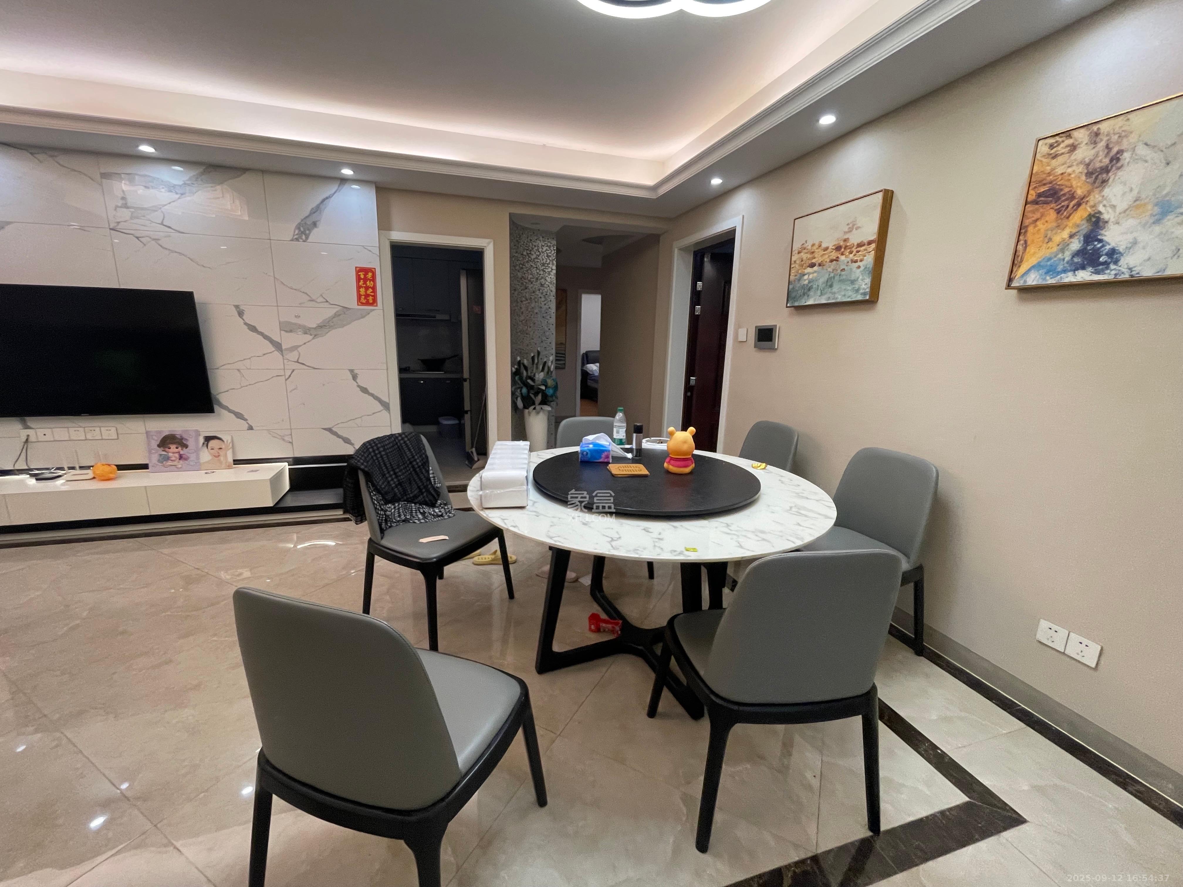 协信星澜汇 3室2厅2卫 4500.0元/月 协信星澜汇 3室2厅2卫 4500.0元/月室内图