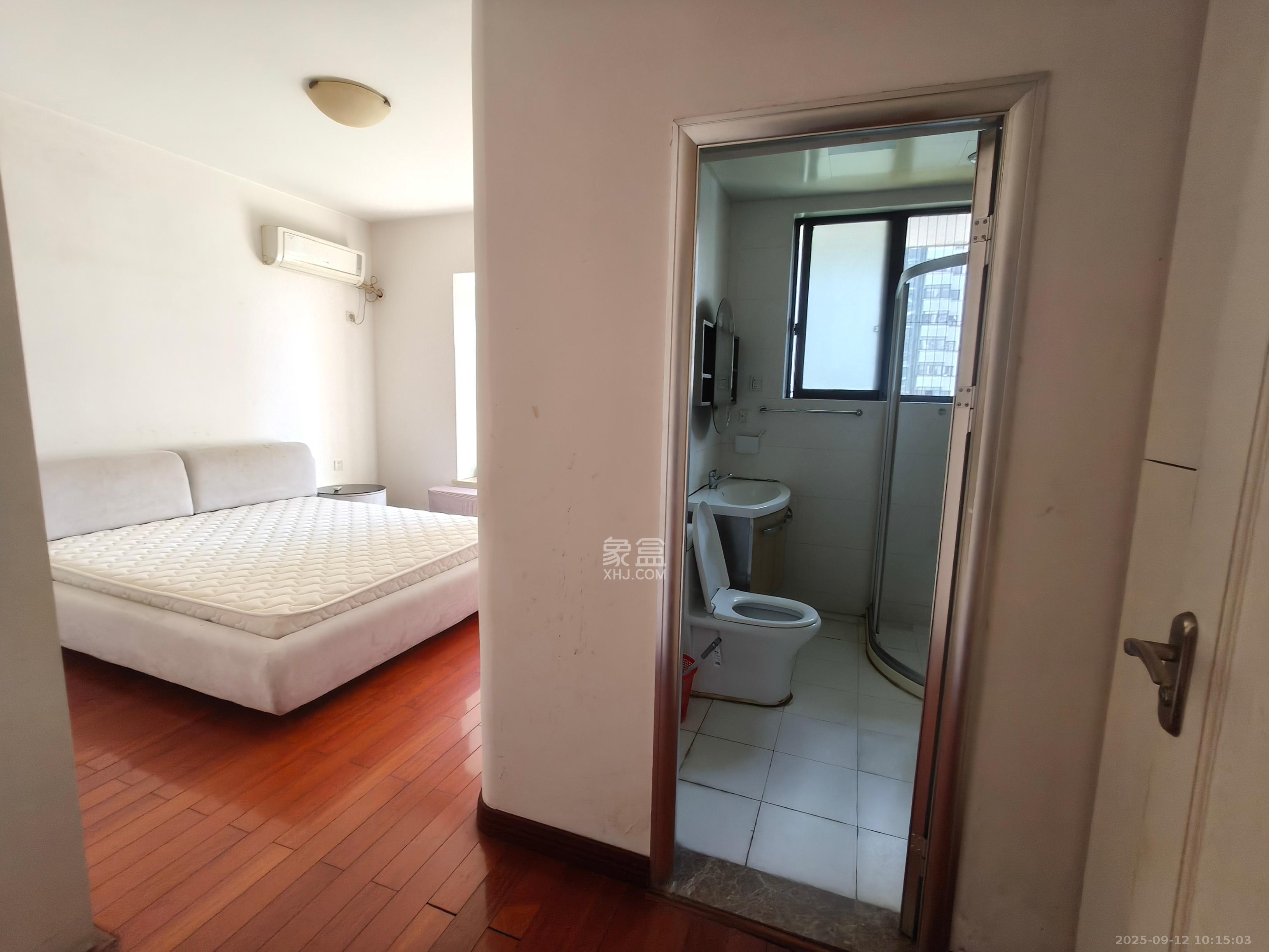 湘江世纪城聚江苑  4室2厅2卫    3200.0元/月室内图