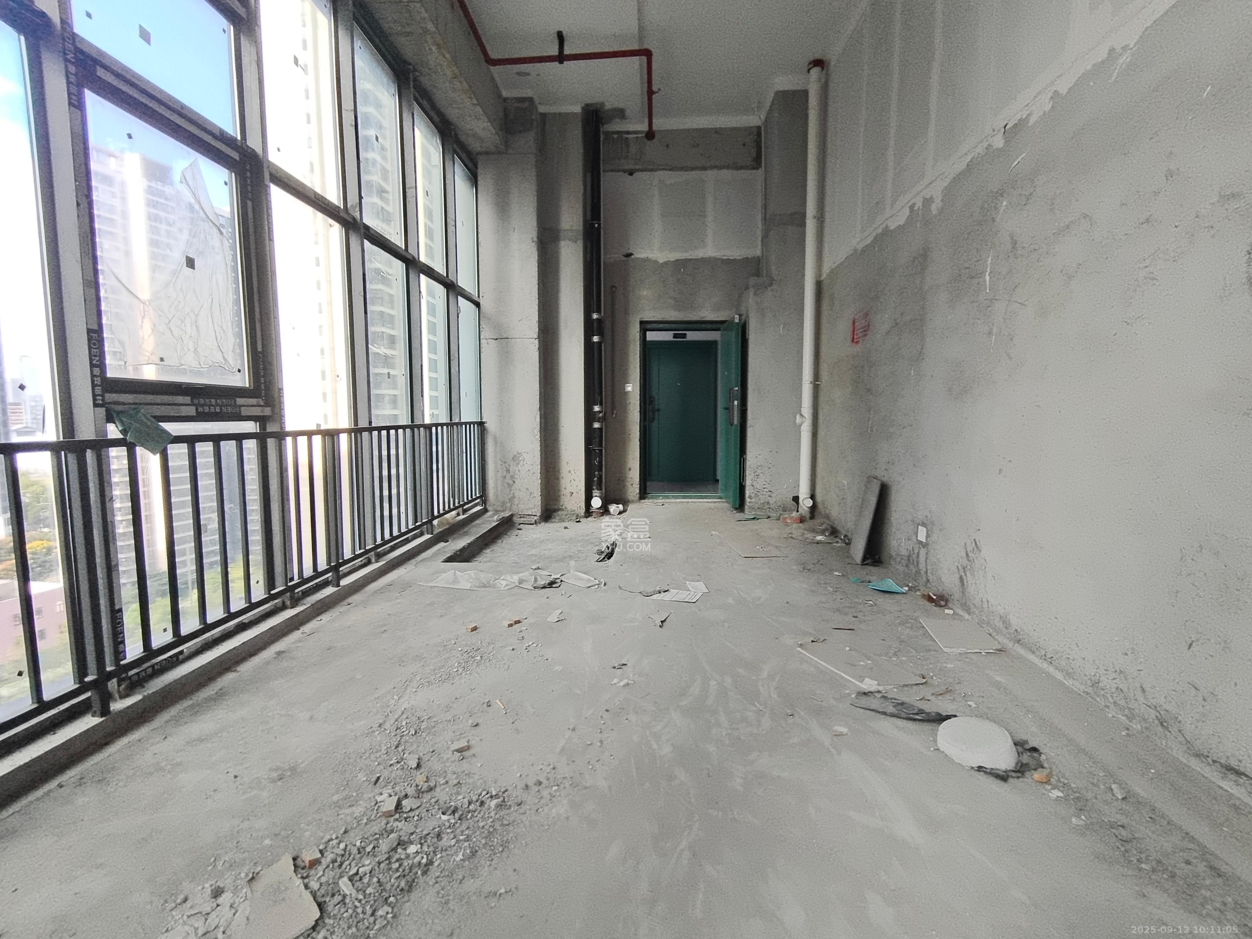 绿地V岛  1室1厅1卫    1500.0元/月 绿地V岛  1室1厅1卫    1500.0元/月