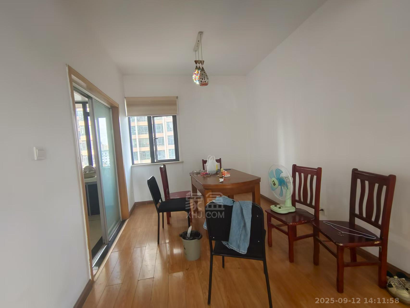 流金岁月-华晨国际 3室2厅2卫 2200.0元/月 流金岁月-华晨国际 3室2厅2卫 2200.0元/月室内图