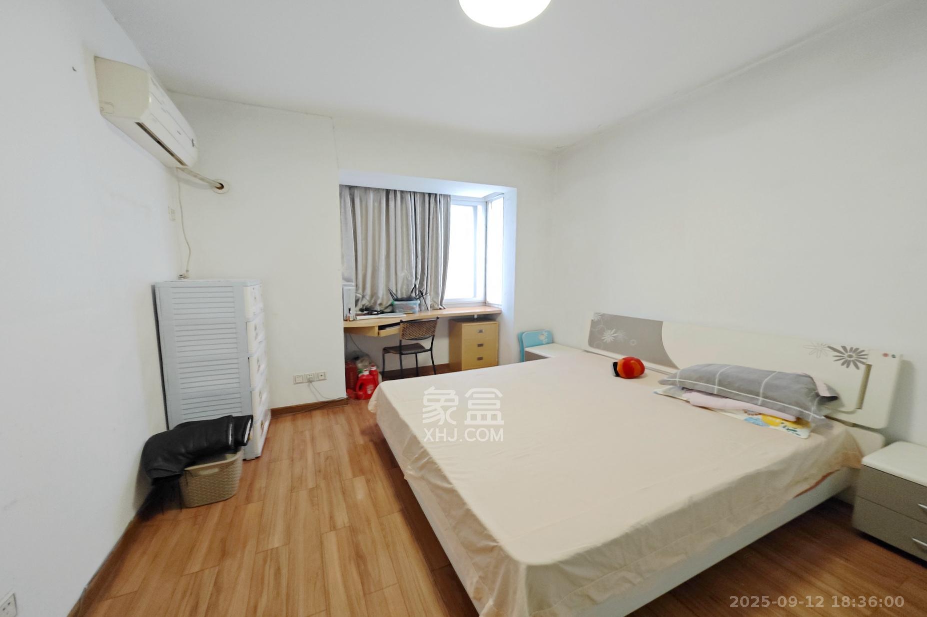 丽星景园  2室2厅1卫    68.8万卧室