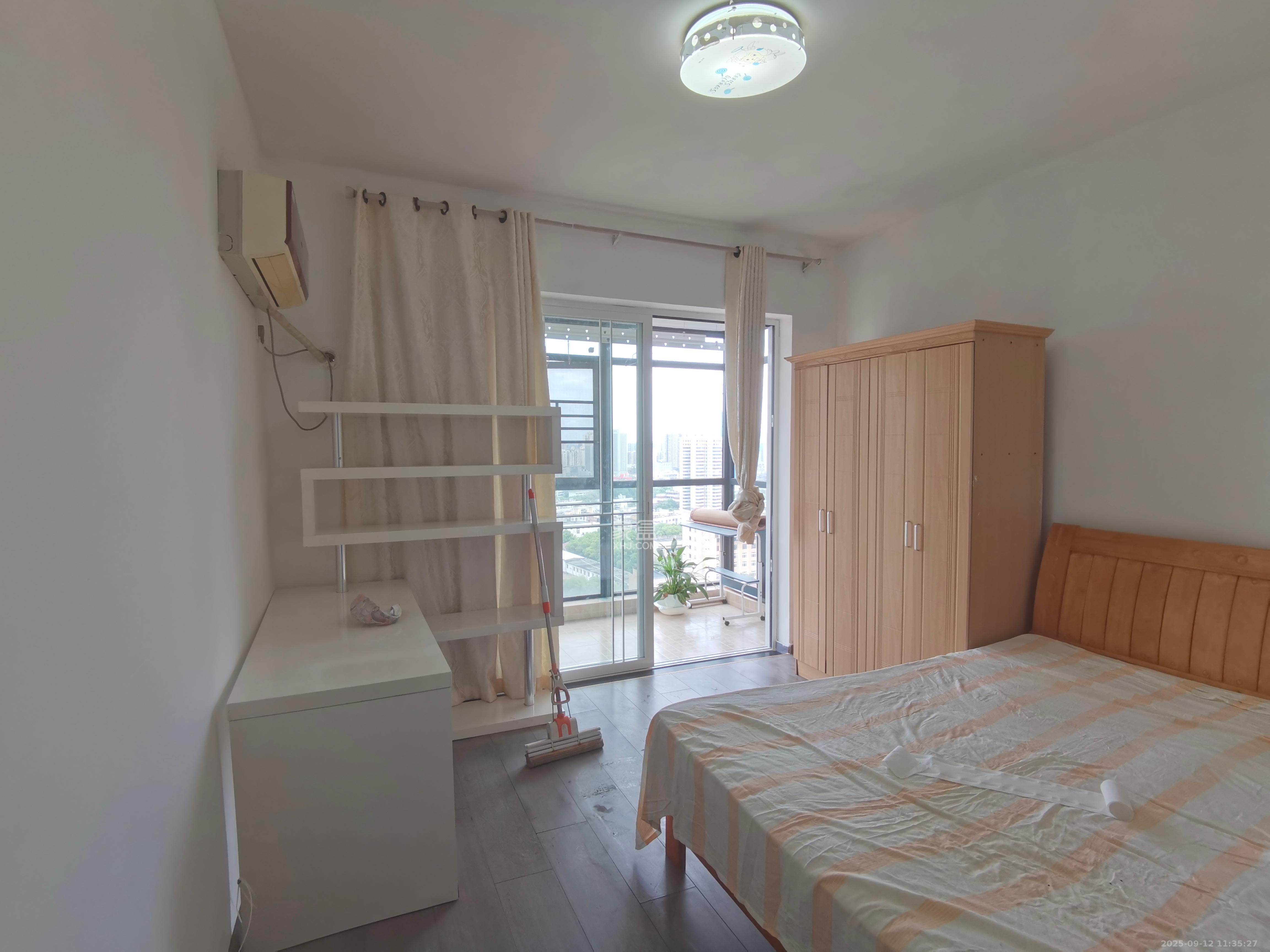 宏泽佳园  1室1厅1卫    2200.0元/月室内图