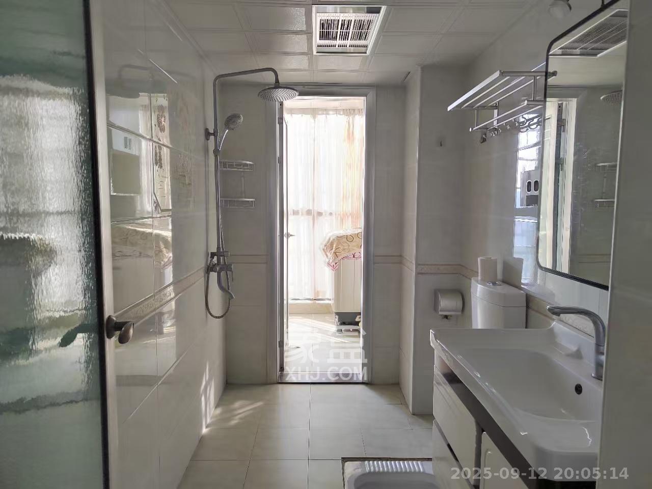 鑫远熙山 4室2厅2卫 2900.0元/月 鑫远熙山 4室2厅2卫 2900.0元/月室内图