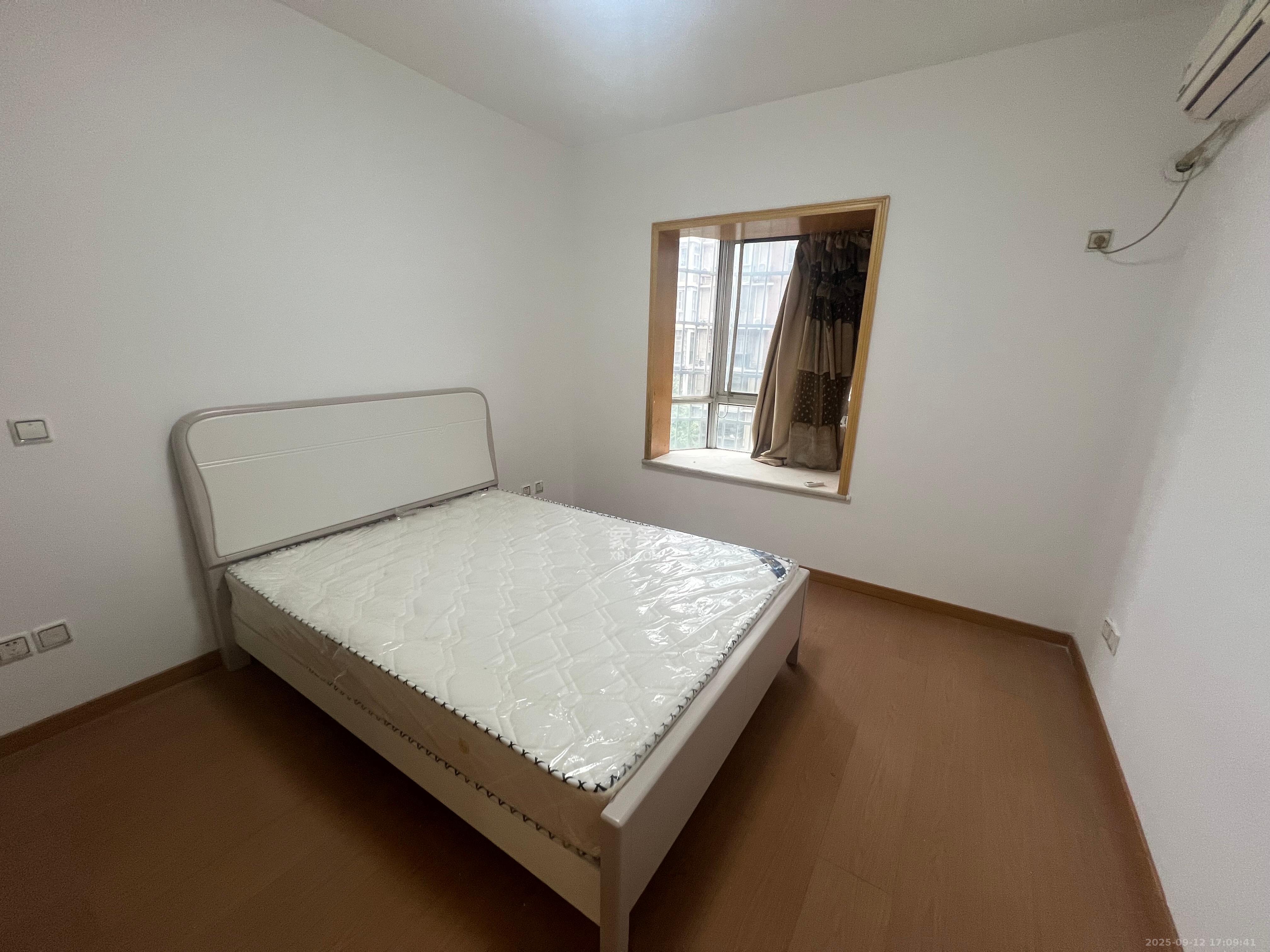 香海西岸 3室2厅2卫 2800.0元/月 香海西岸 3室2厅2卫 2800.0元/月室内图