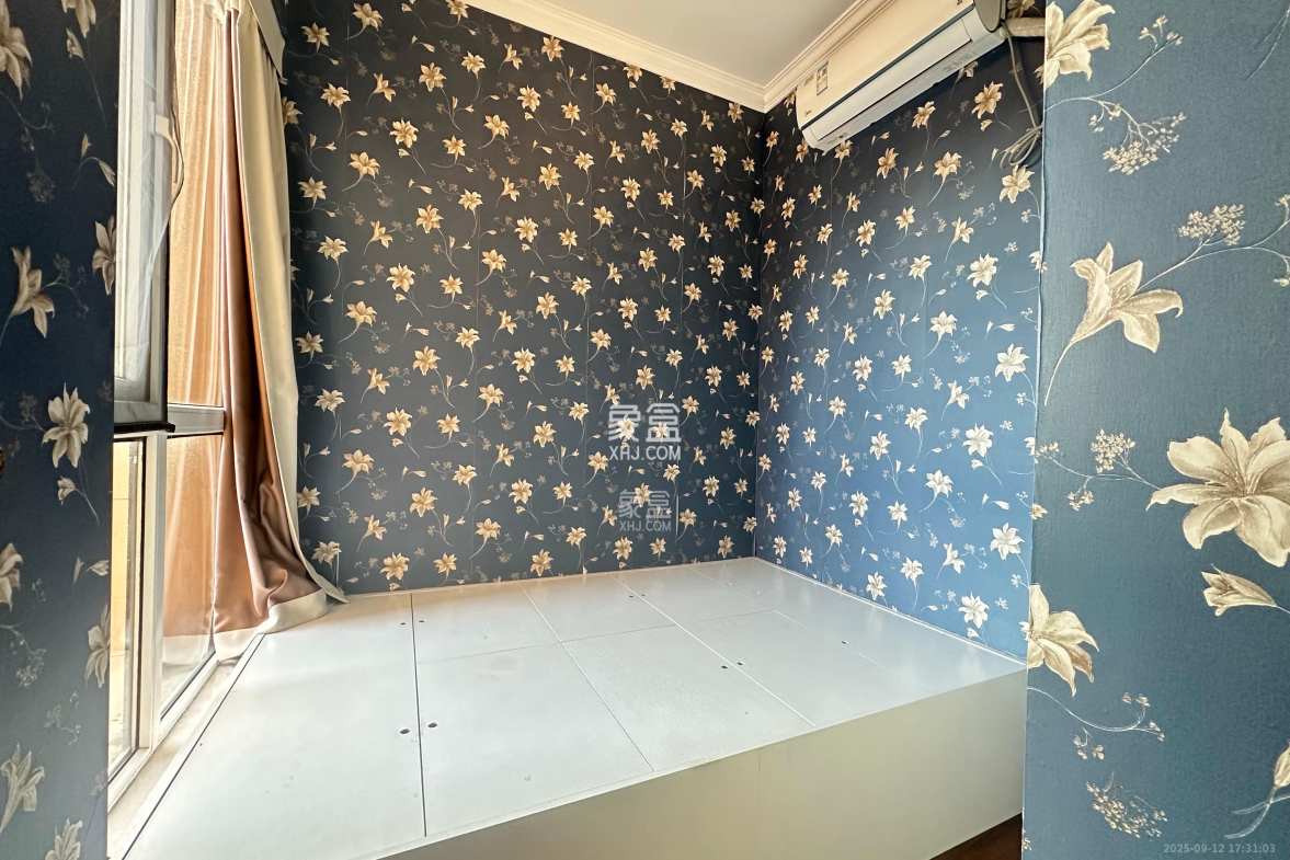 COCO蜜城 3室2厅1卫 2500.0元/月 COCO蜜城 3室2厅1卫 2500.0元/月室内图